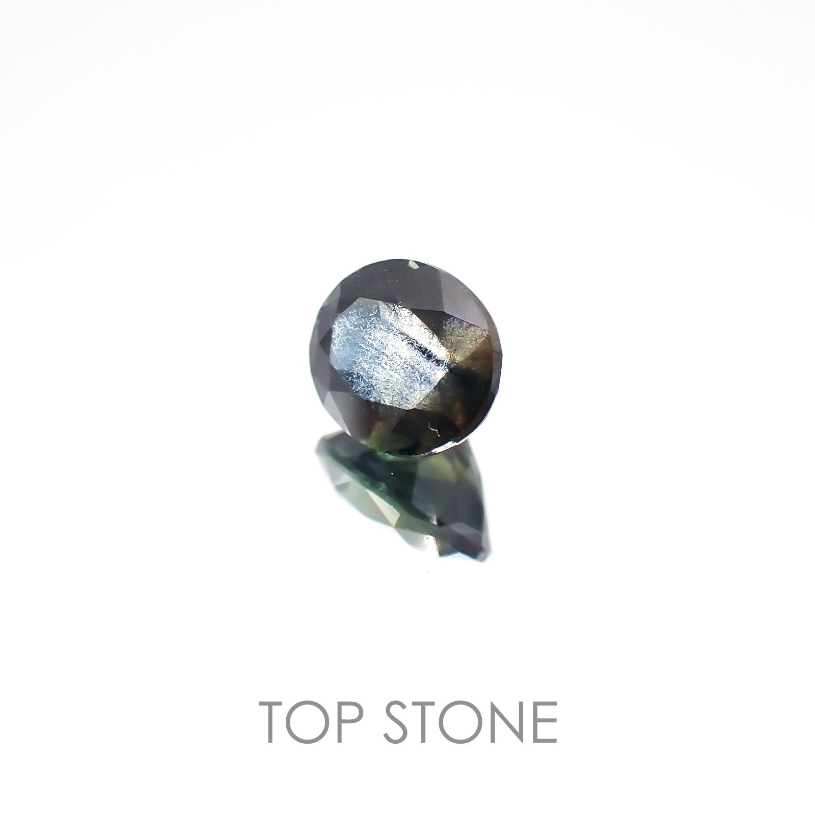 ゴールドシーンサファイア 非加熱 ケニア産 ルース 0.87ct[20107113]6×5mm前後