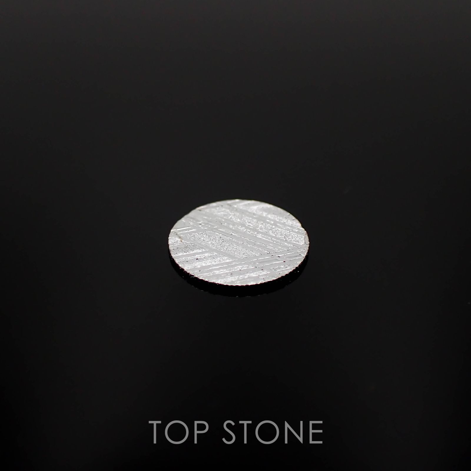 ムオニナルスタ隕石 発見地：スウェーデン 1.39ct[230320900]9.9x9.7mm前後