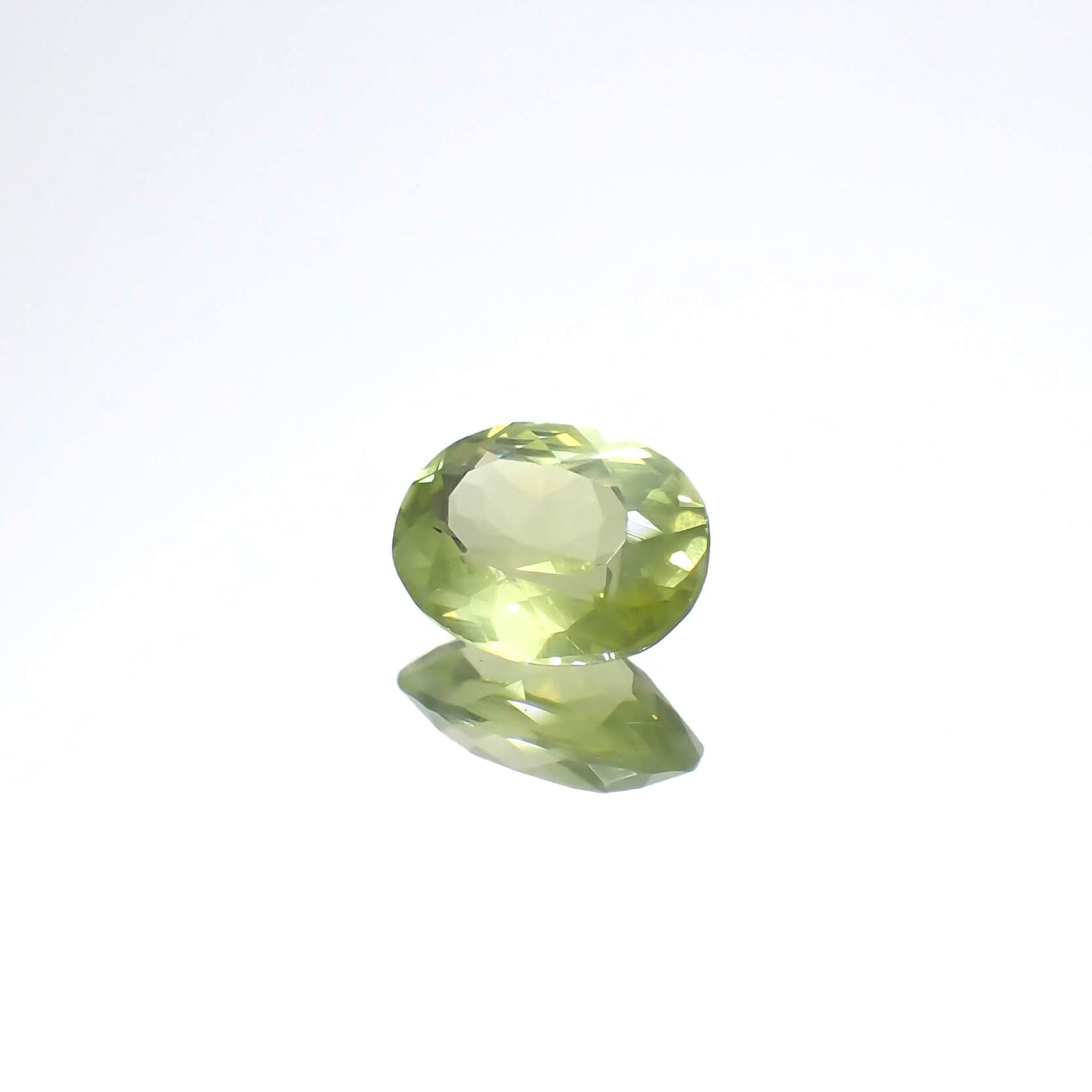 グリーンエンスタタイト(宝石名グリーン・エンスタタイト)カメルーン産 0.90ct 識別済[240125624]7.1x5.5mm前後
