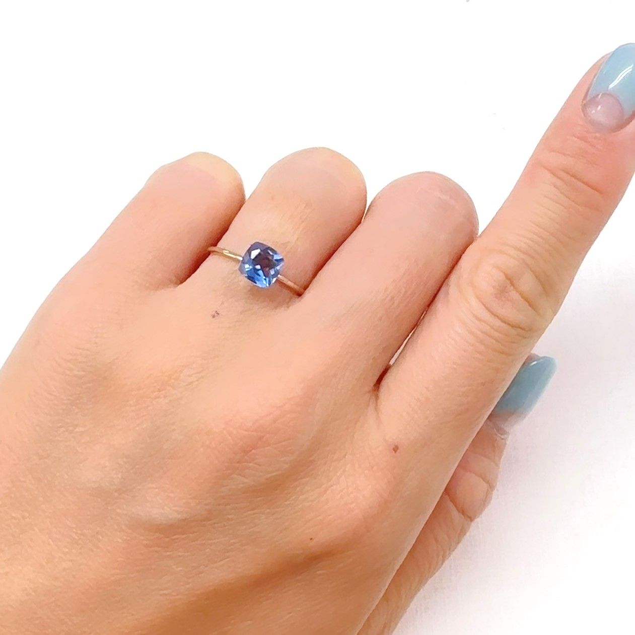 カラーチェンジフローライト ブラジル産 1.13ct[240728470]6.1x6.1mm前後