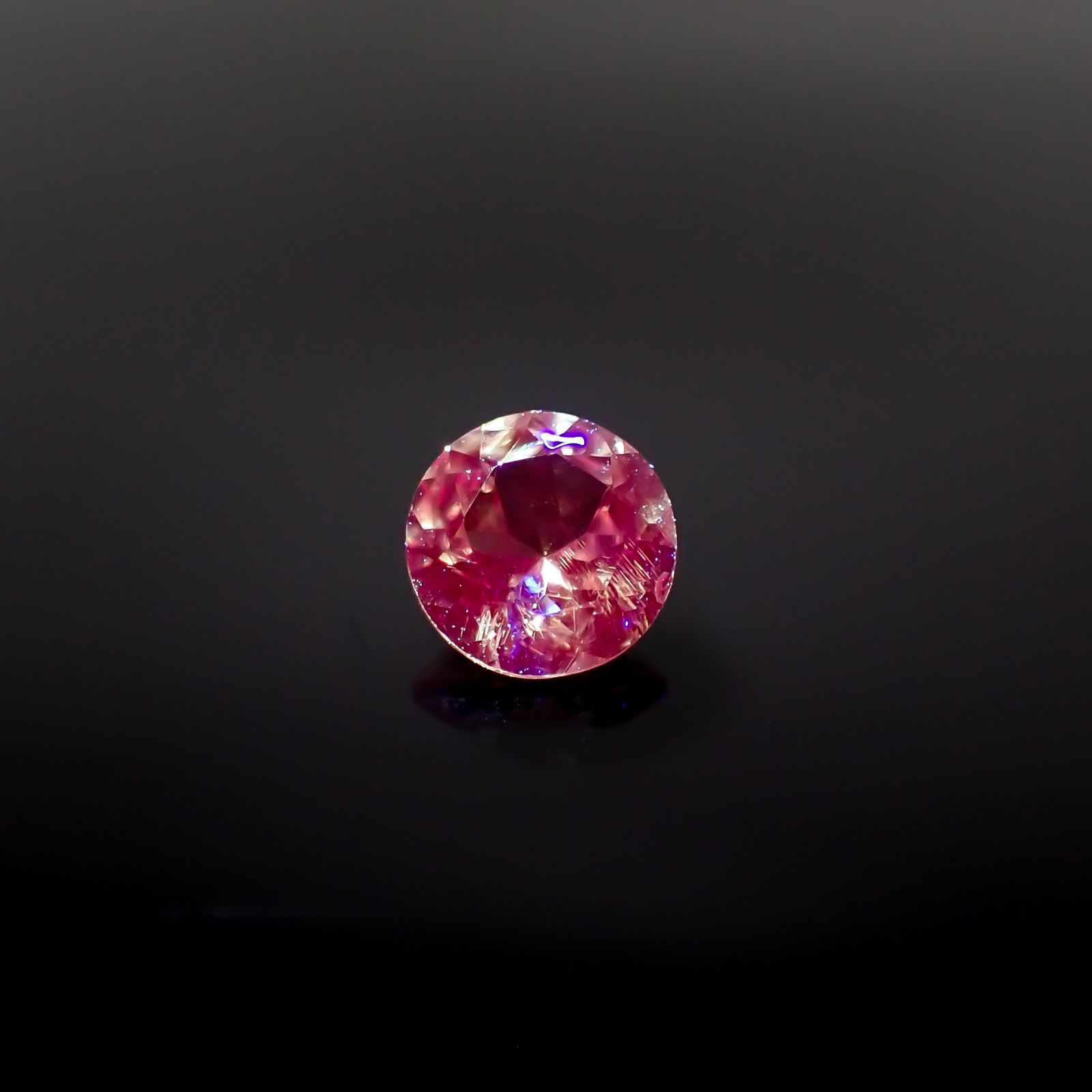 ドラゴンガーネット タンザニア産 0.56ct[240326654]5x5mm前後