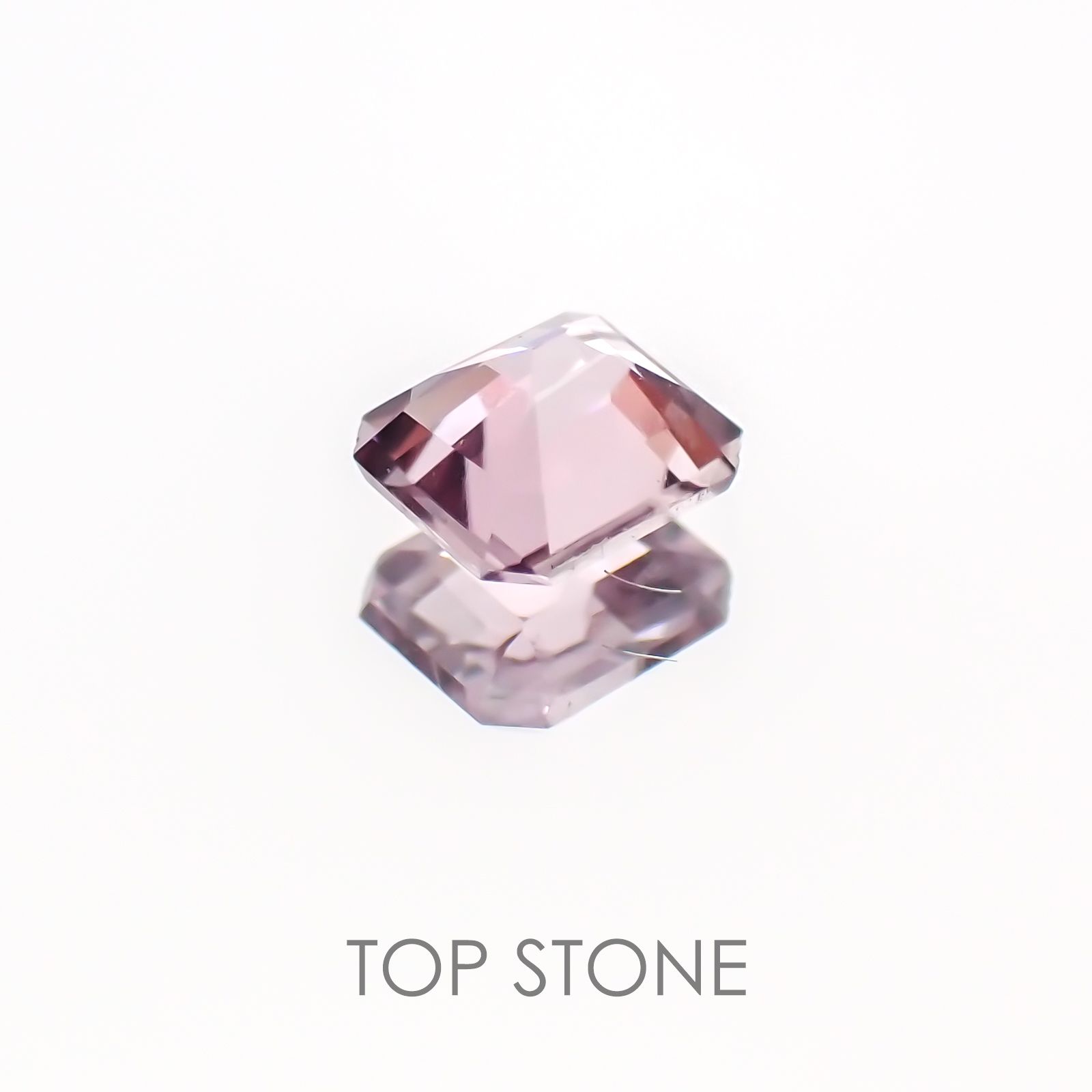 ピンクダイアスポア(宝石名ダイアスポア) アフガニスタン産 0.32ct 識別済[20117985]4.3×3.6mm前後