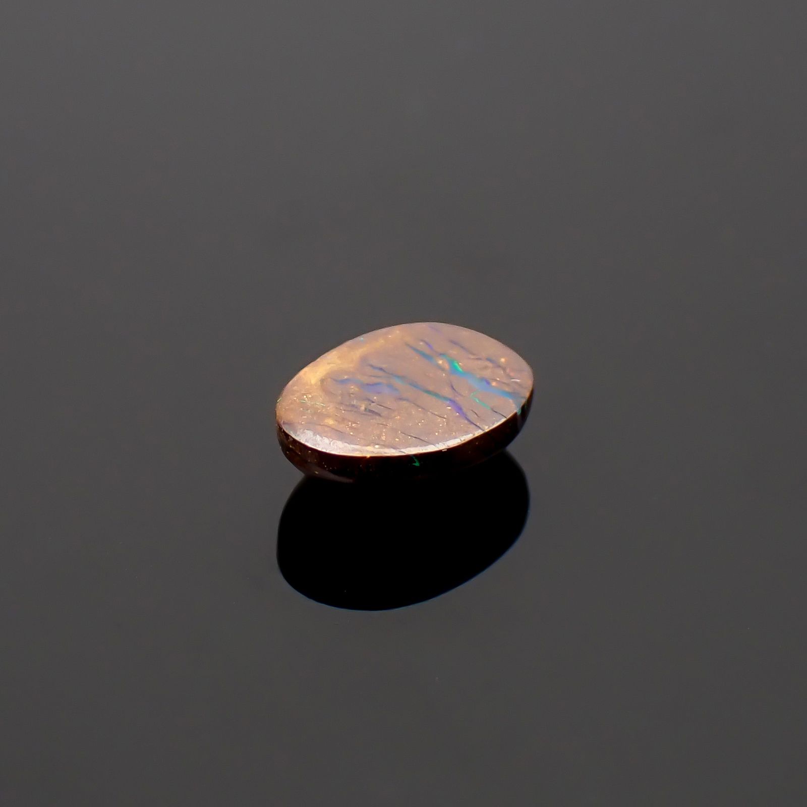ボルダーオパール オーストラリア産 1.46ct / 8.8x6.4mm前後 [260933075]