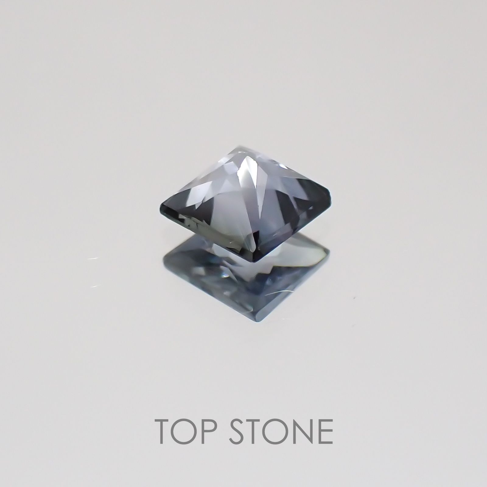 ◇プリンセスカット◇バイカラートルマリン ブラジル産 ルース 0.3ct[20129002]3.8×3.8mm前後
