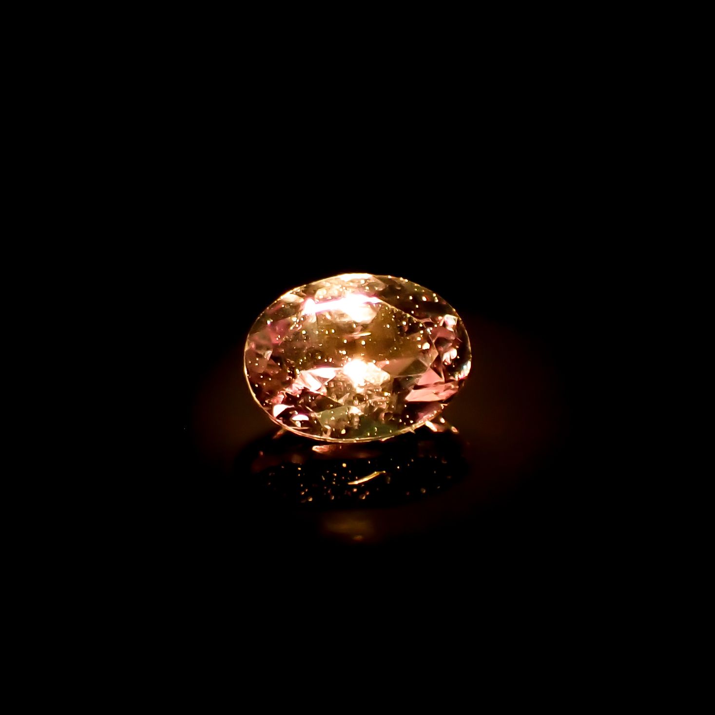 カラーチェンジガーネット アレキタイプ マダガスカル・ベキリー産 0.22ct[231224753]4.1x3mm前後