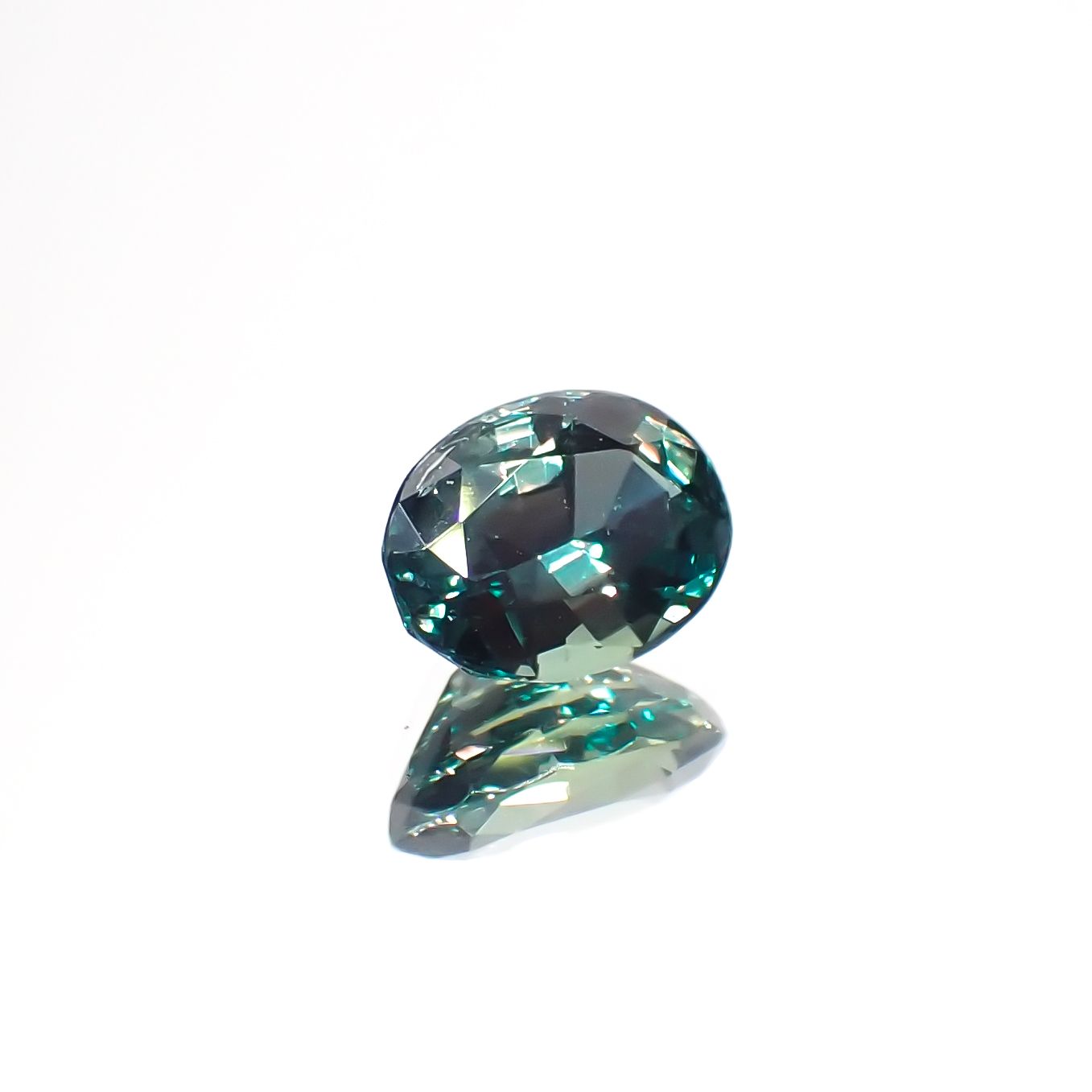 アレキサンドライト ブラジル産 0.76ct[230622393]6.2x4.6mm前後