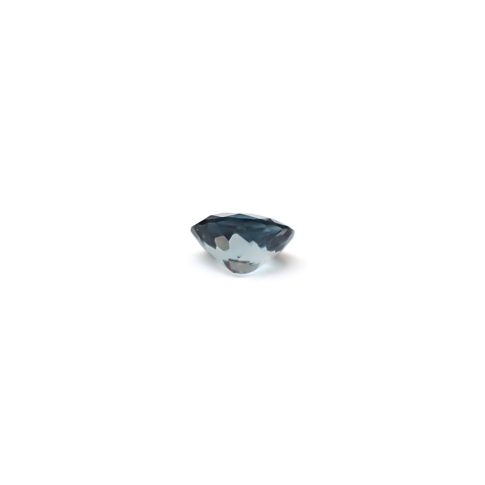 サファリン スリランカ産 0.12ct / 3.4x2.7mm前後 [260432052]