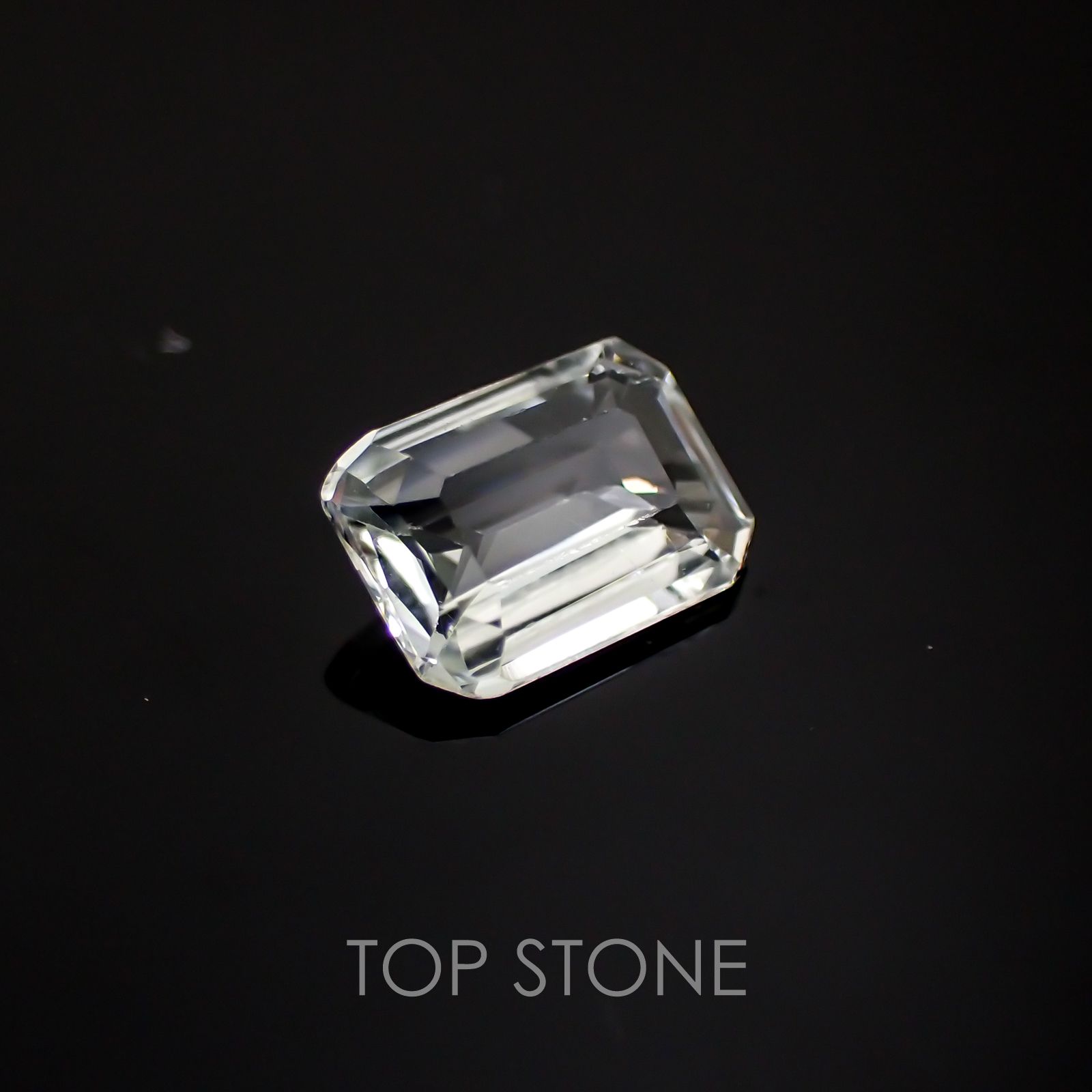 ライムスポジュミン(宝石名スポジュミン) アフガニスタン産 1.11ct 識別済[20128824]7.7×5.5mm前後