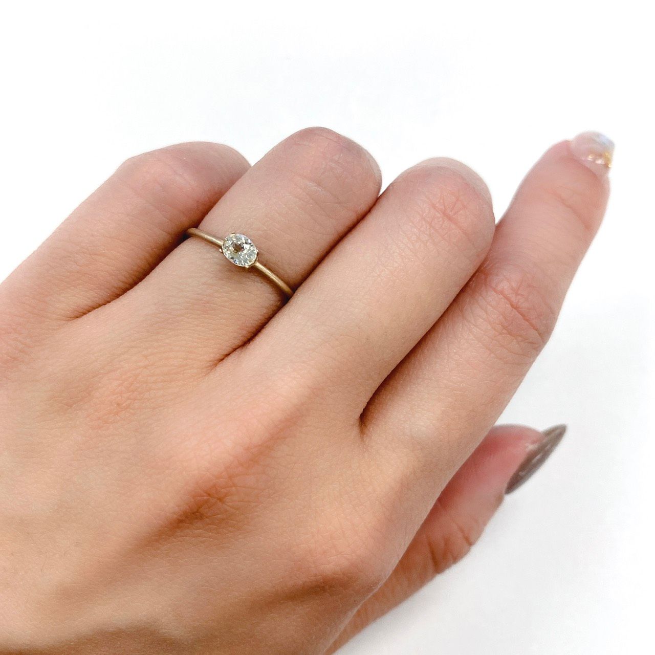 リューコガーネット ビルマ産 ルース 0.38ct[210510771]4.4×3.6mm前後