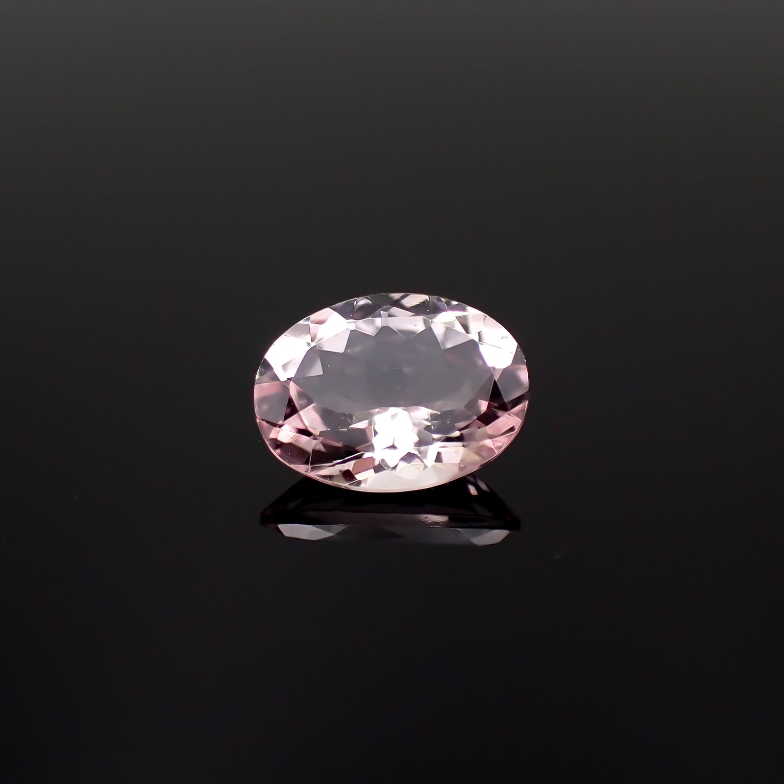 モルガナイト ブラジル産 1.04ct[230421787]8.1x6.2mm前後