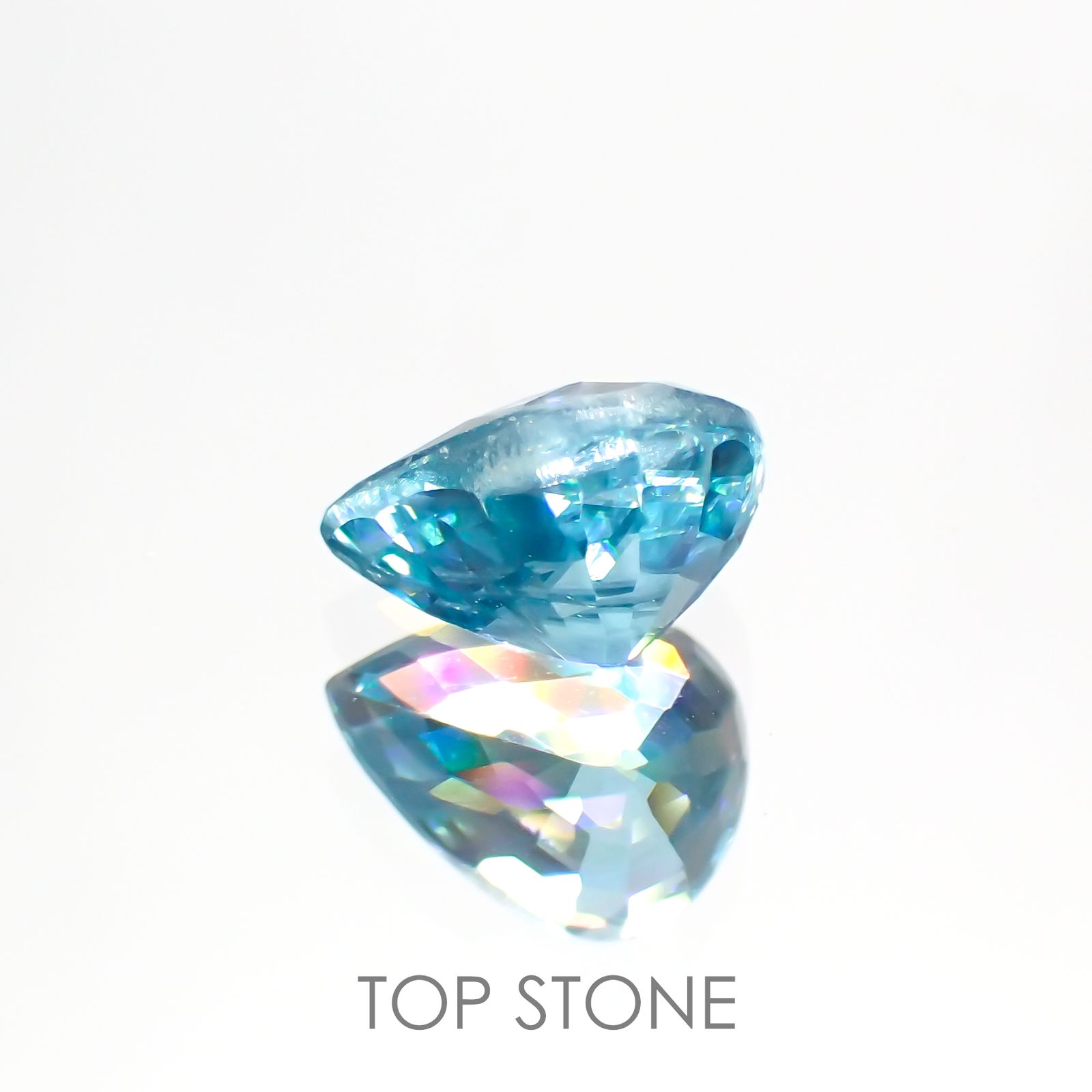 ブルージルコン(宝石名ジルコン) カンボジア産 1.80ct 識別済[20063295]7.8×6.1mm前後