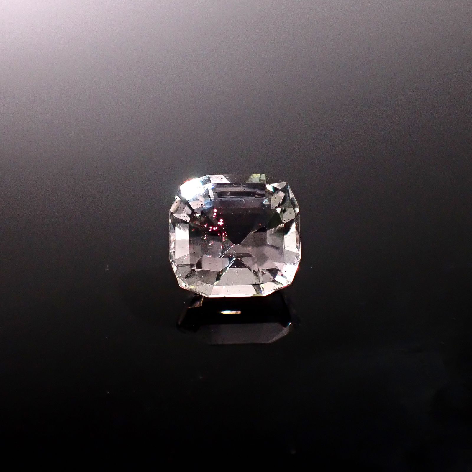 ティンカーベルクォーツ ブラジル産 4.79ct / 10.2x9.8mm前後 [260131525]