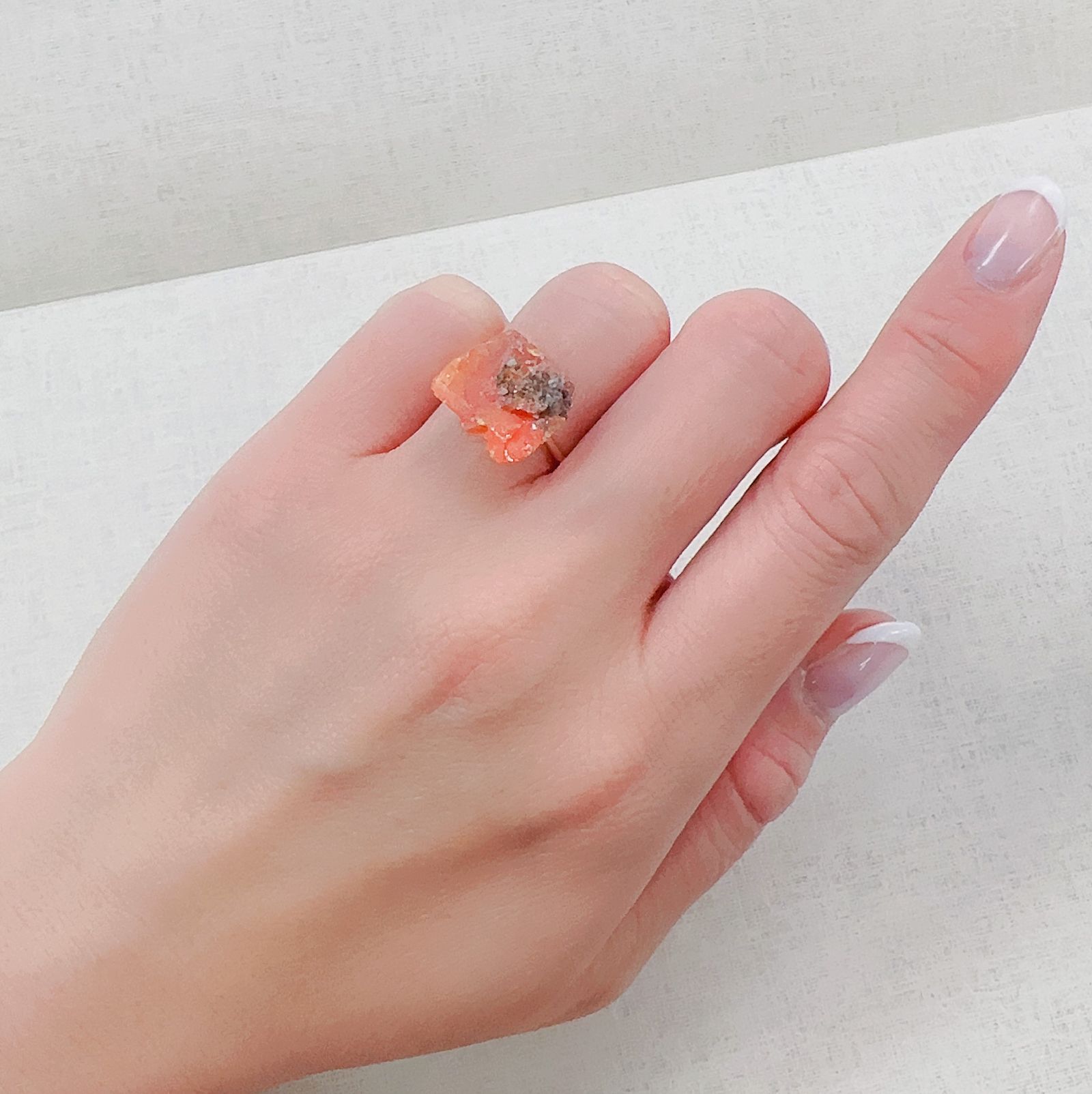 ウルフェナイト 原石 アメリカ・アリゾナ州・レッドクラウド鉱山産 10.85ct[230421827]14.2x12.6mm前後