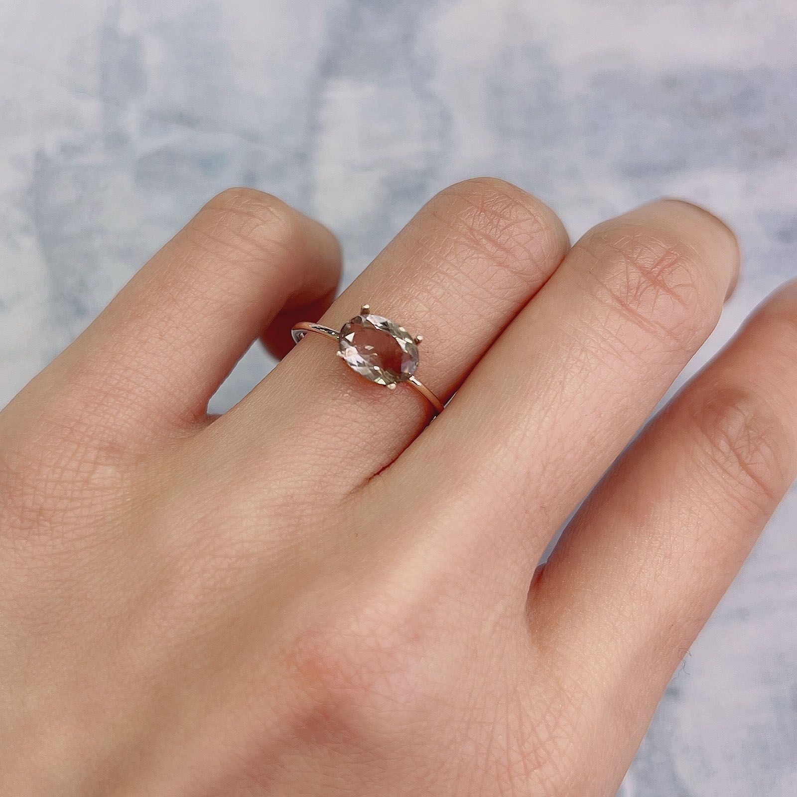 バイカラーオレゴンサンストーン(宝石名バイカラー・ラブラドライト) アメリカ・オレゴン州産 0.85ct 識別済[210711948]8×5.8mm前後