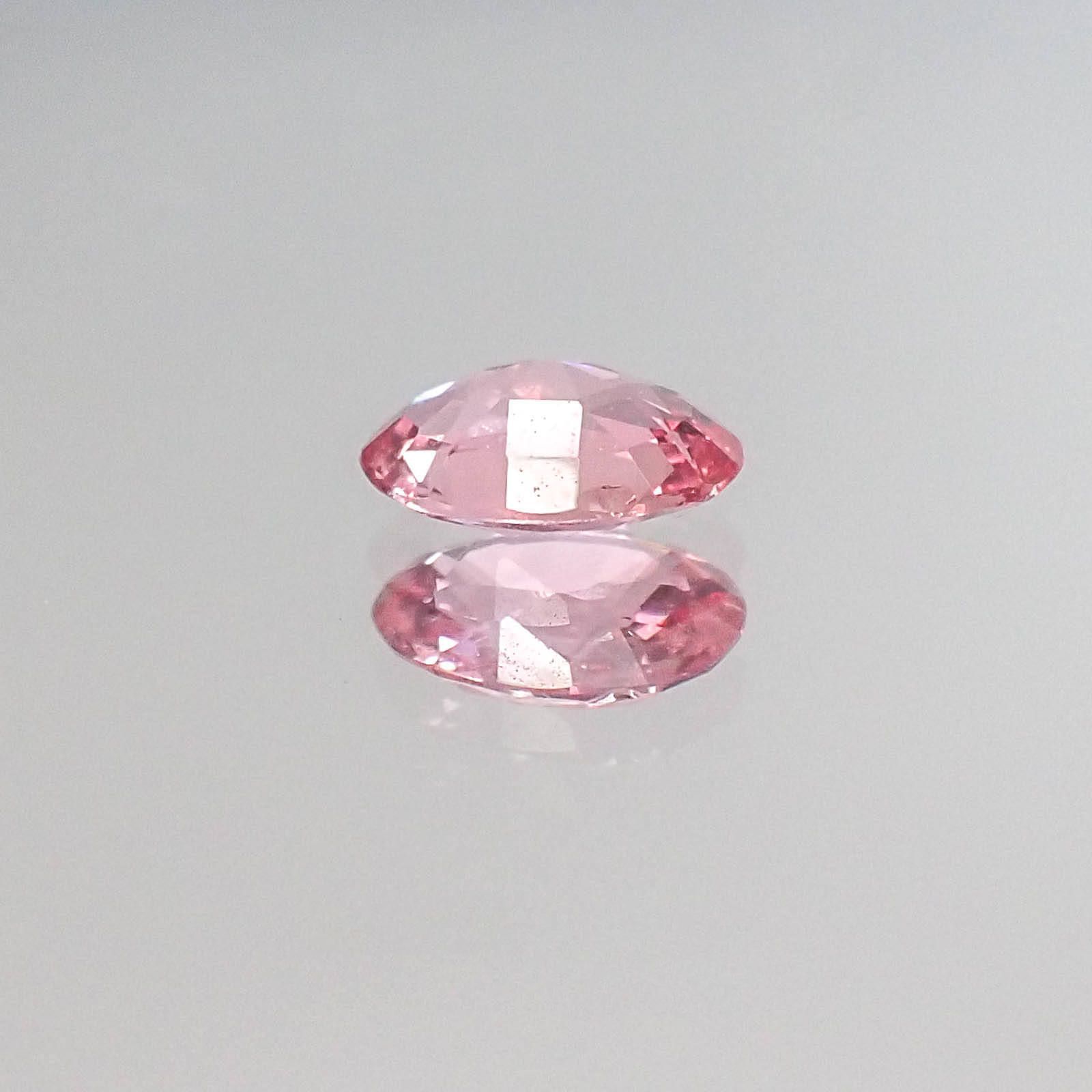 パパラチャサファイア スリランカ産 0.30ct DGL鑑付[20062900]5×4.1mm前後