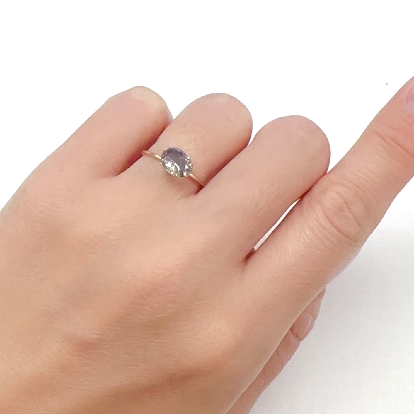 レインボースキャポライト ブラジル産 1.01ct[240326872]7.8x6mm前後
