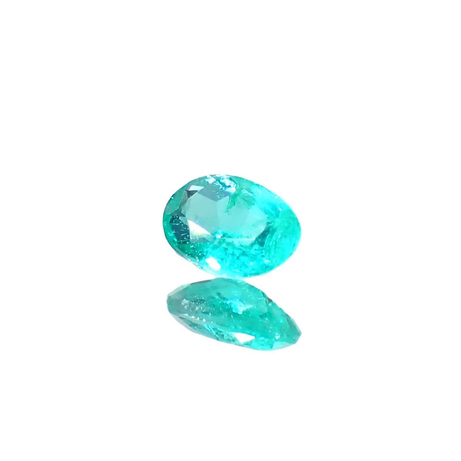 パライバトルマリン ブラジル・パライバ州バターリャ鉱山産 0.11ct / 3.8x2.7mm前後 [250931082]