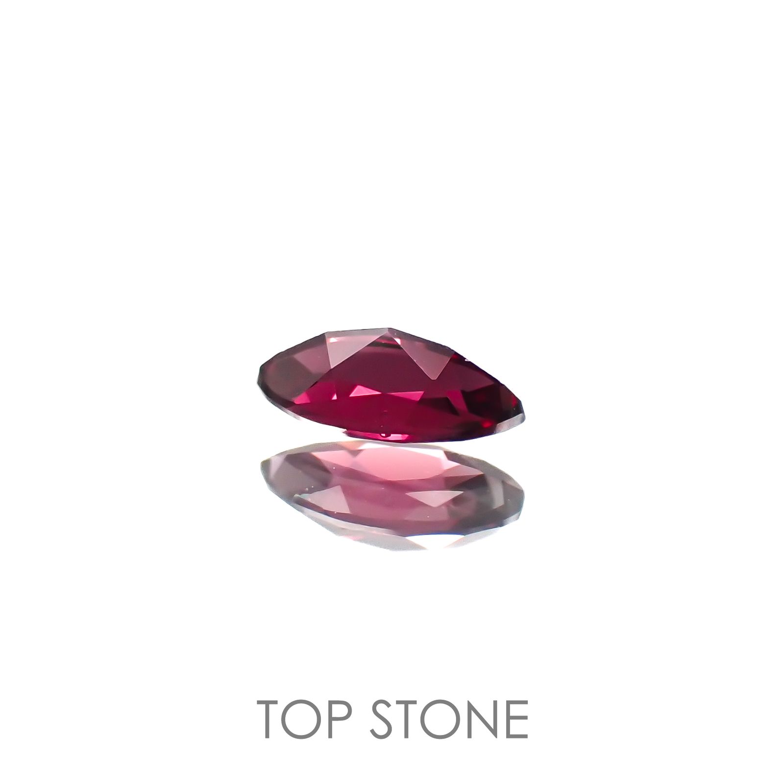 クロムパイロープガーネット(宝石名(含クロム) パイロープ・ガーネット)アメリカ・アリゾナ州産 0.19ct 識別済[221018404]5.1x2.7mm前後
