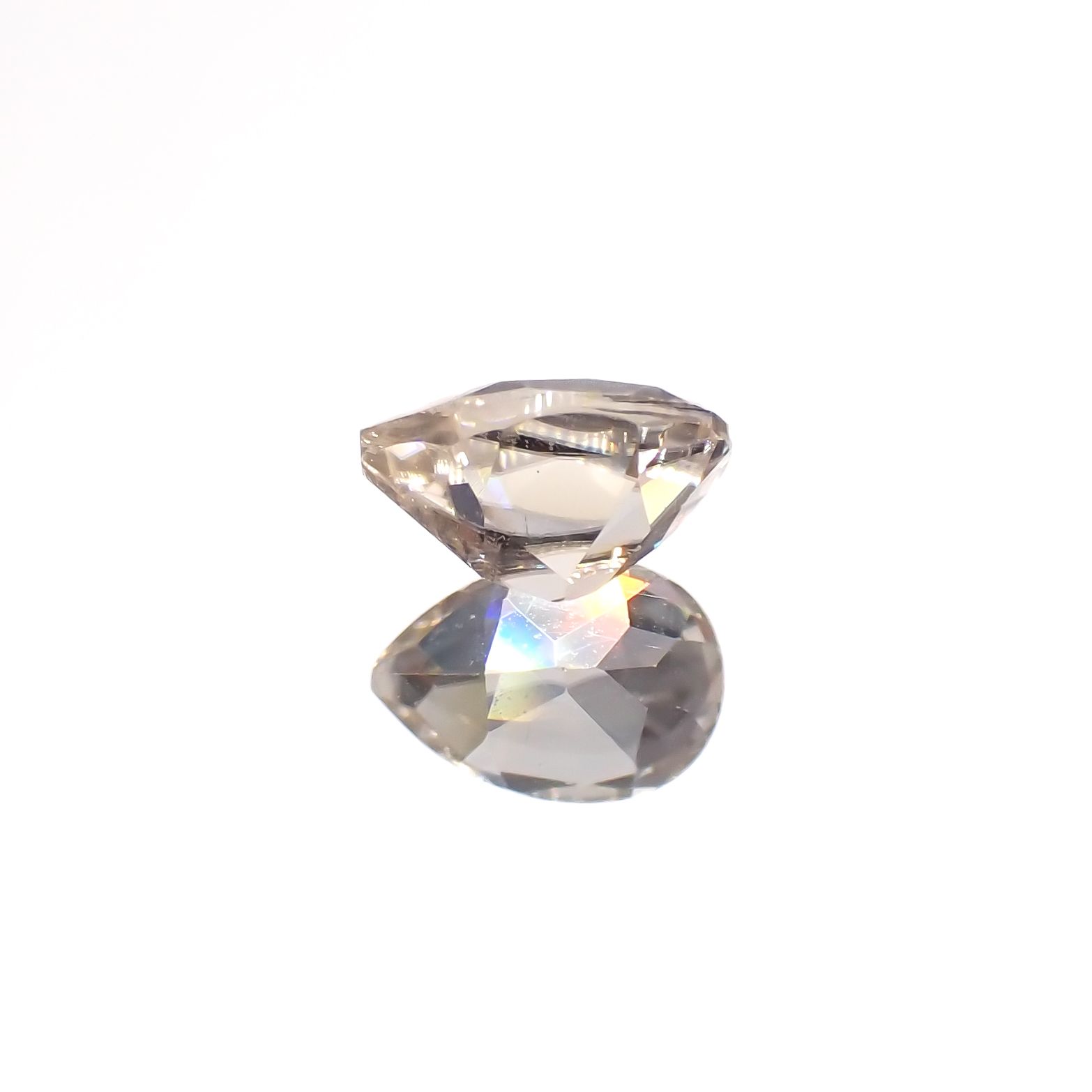 シャンパンカラージルコン スリランカ/カンボジア産 0.76ct[230521907]6x4.1mm前後