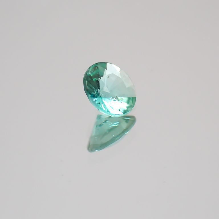 パライバトルマリン(宝石名トルマリン/別名パライバ・トルマリン) ブラジル産 0.16ct 識別済[20129259]3.6×3.6mm前後