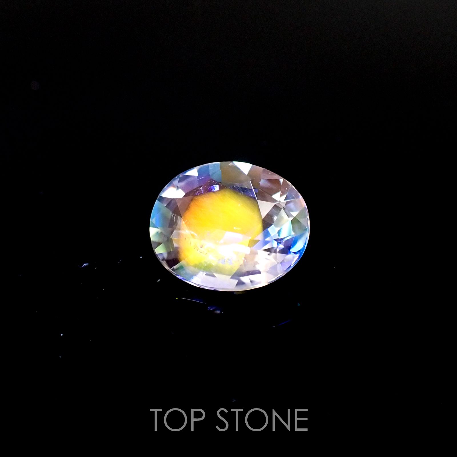 レインボームーンストーン(アンデシンラブラドライト) マダガスカル産 ルース 1.42ct[210410403]8.4×6.9mm前後