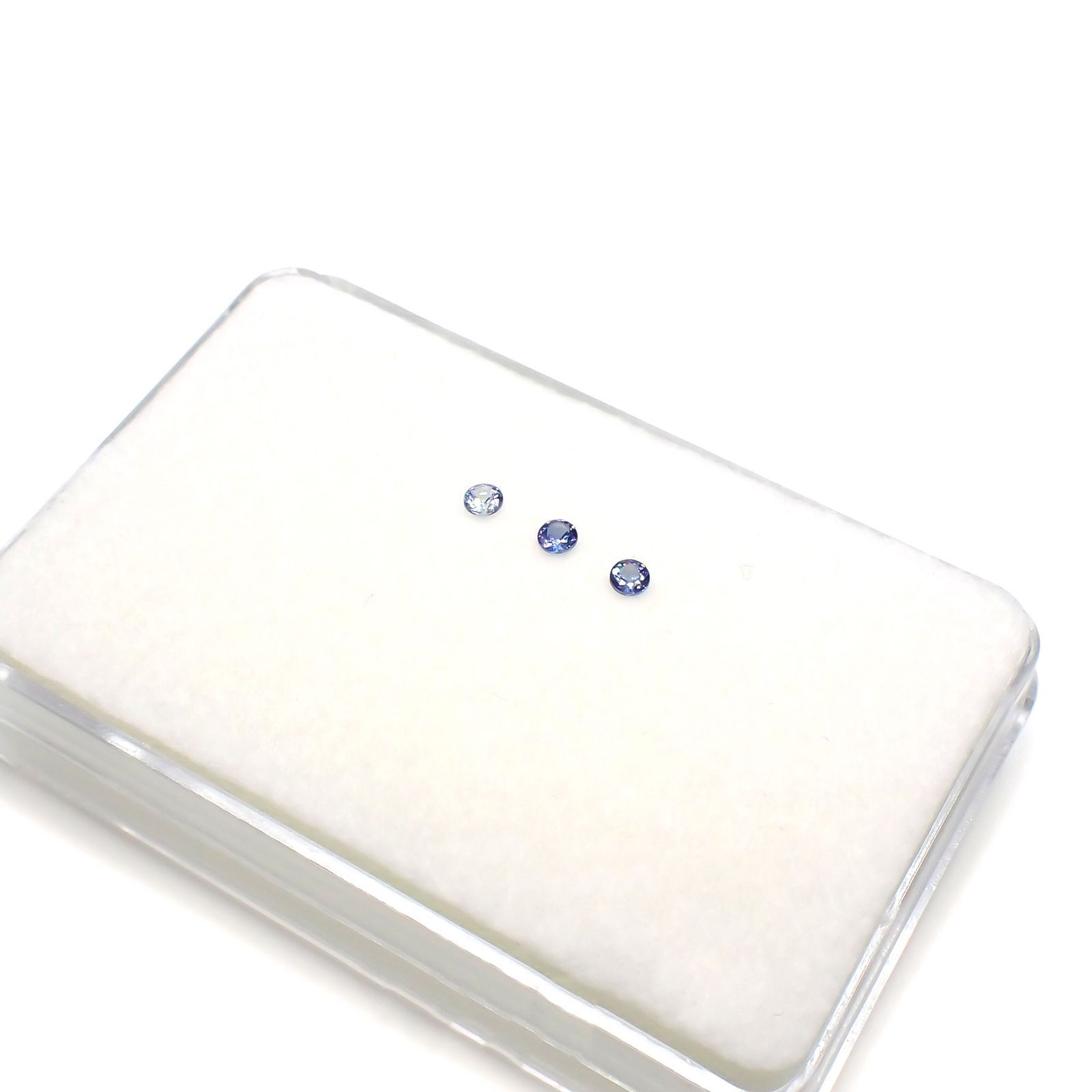 ベニトアイト カラーグラデーション3pcsセット アメリカ・カリフォルニア州産 0.16ct(3pcs合計)[230220504]2.2x2.2mm前後