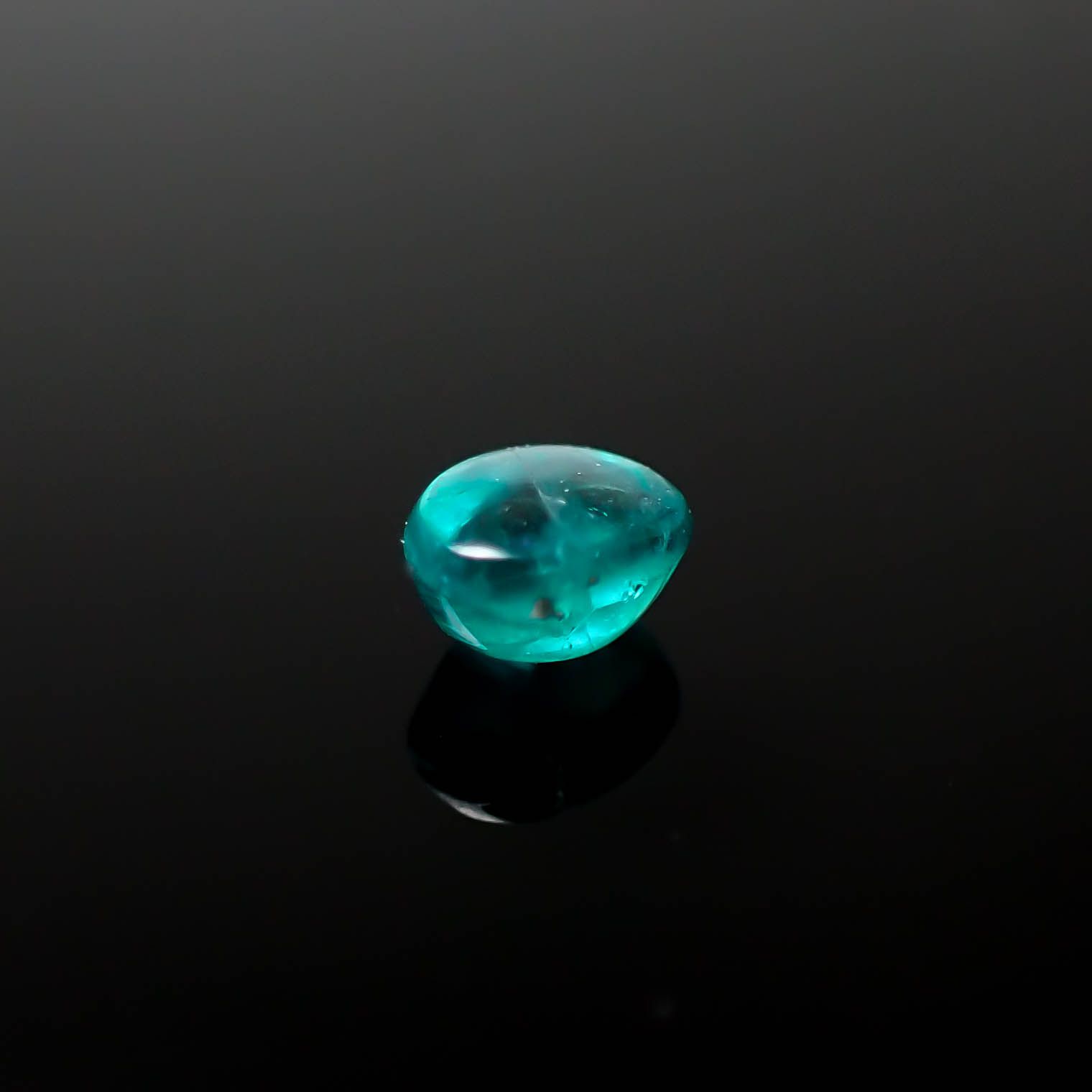 アウイナイト フルオレッセンス アフガニスタン産 0.15ct[240326761]3.8x3mm前後