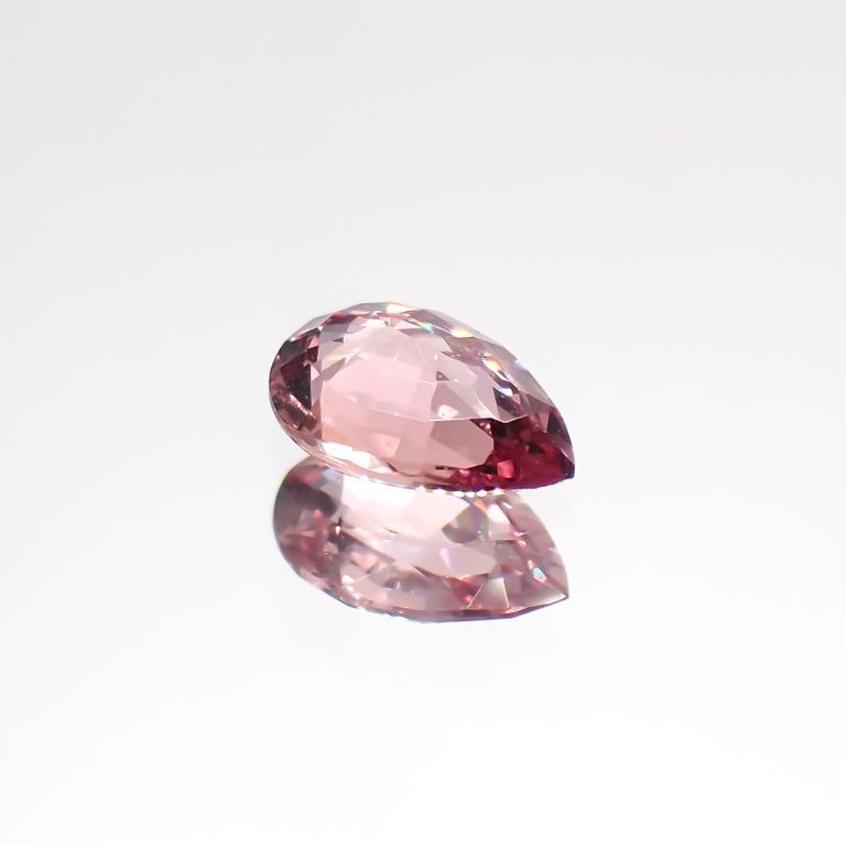パパラチャサファイア(宝石名サファイア/別名パパラチャ・サファイア)スリランカ産 0.422ct DGL鑑付[230421625]5.89x4.08mm前後