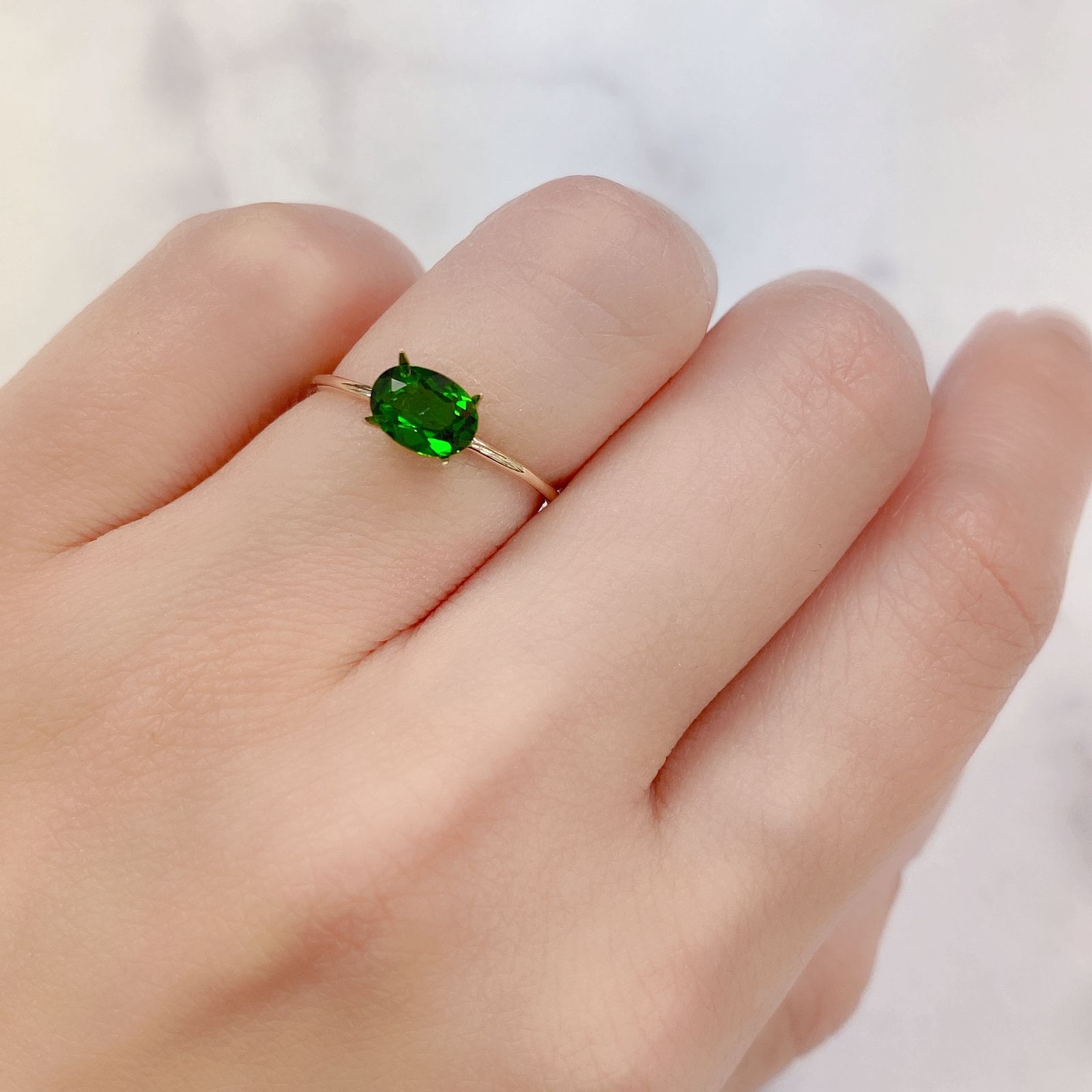 クロムダイオプサイド(宝石名クロム・ダイオプサイド) ロシア産 0.77ct 識別済[21069932]7.1×5.1mm前後