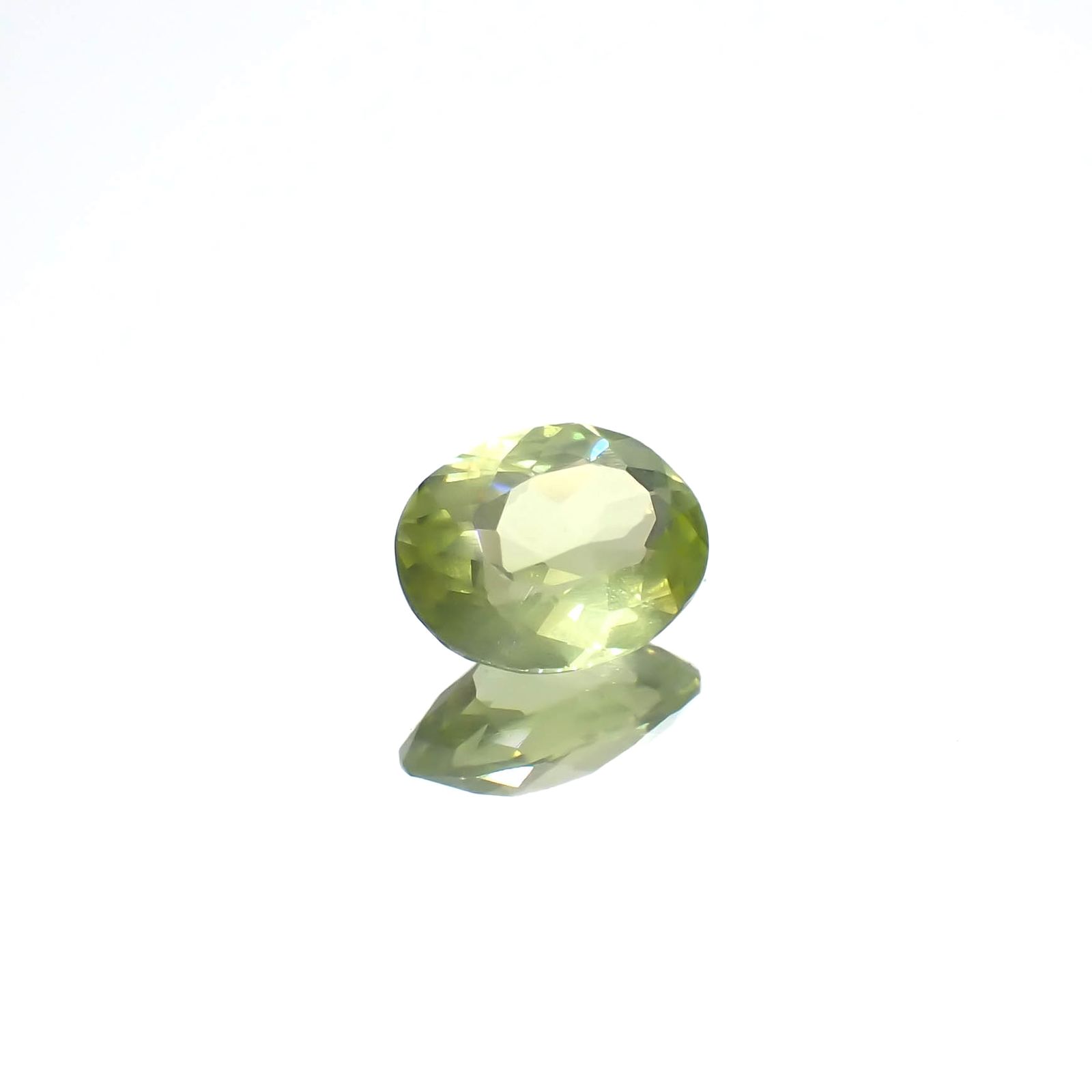 グリーンエンスタタイト(宝石名グリーン・エンスタタイト)カメルーン産 0.90ct 識別済[240125624]7.1x5.5mm前後