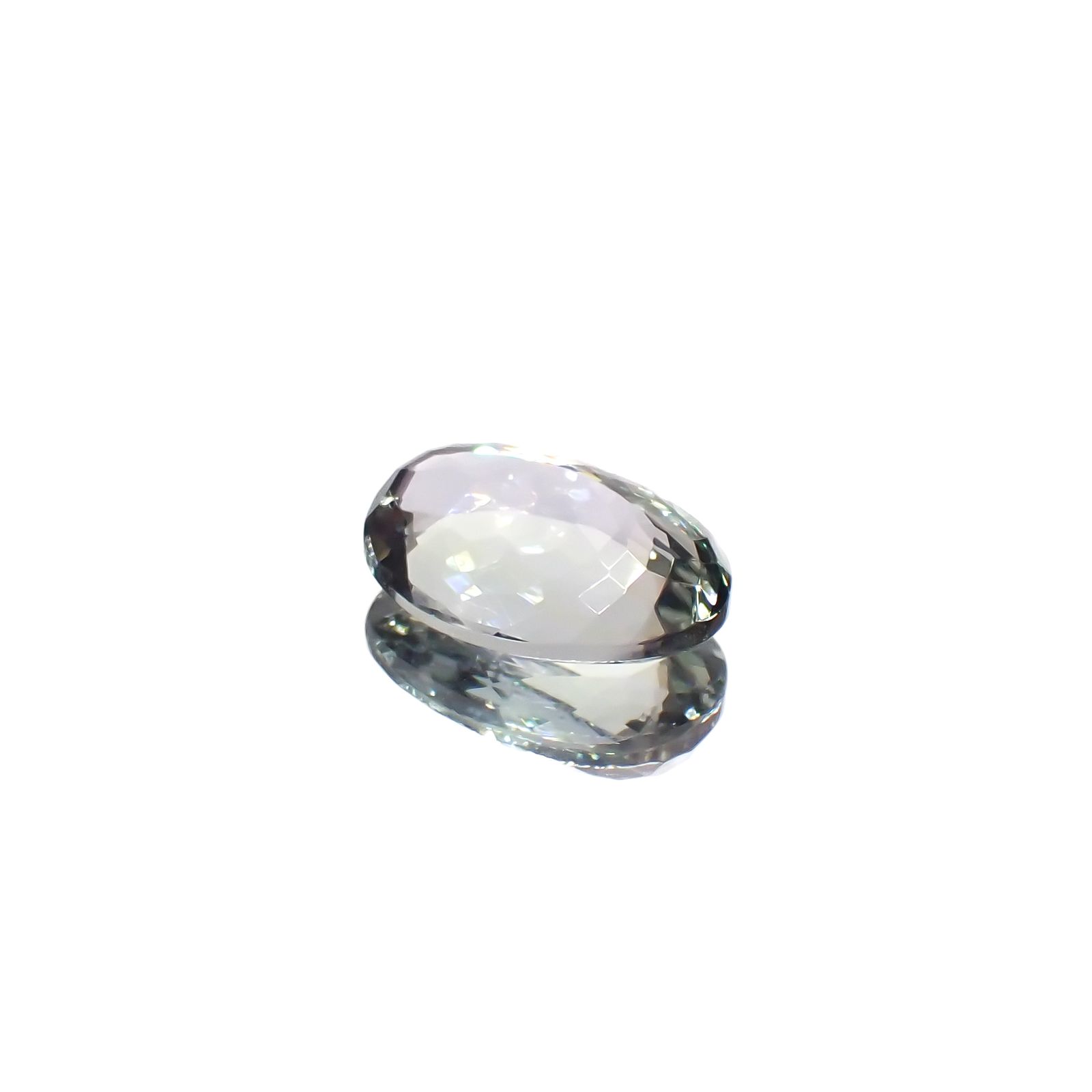 バイカラータンザナイト(宝石名ゾイサイト)タンザニア産 2.66ct 識別済[231224806]10.7x7.5mm前後
