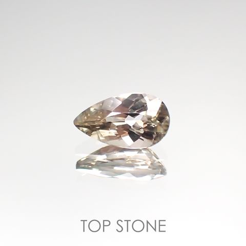 ダイアスポア カラーチェンジ(宝石名ダイアスポア) トルコ産 0.78ct 識別済[210912421]7.8×4.5mm前後