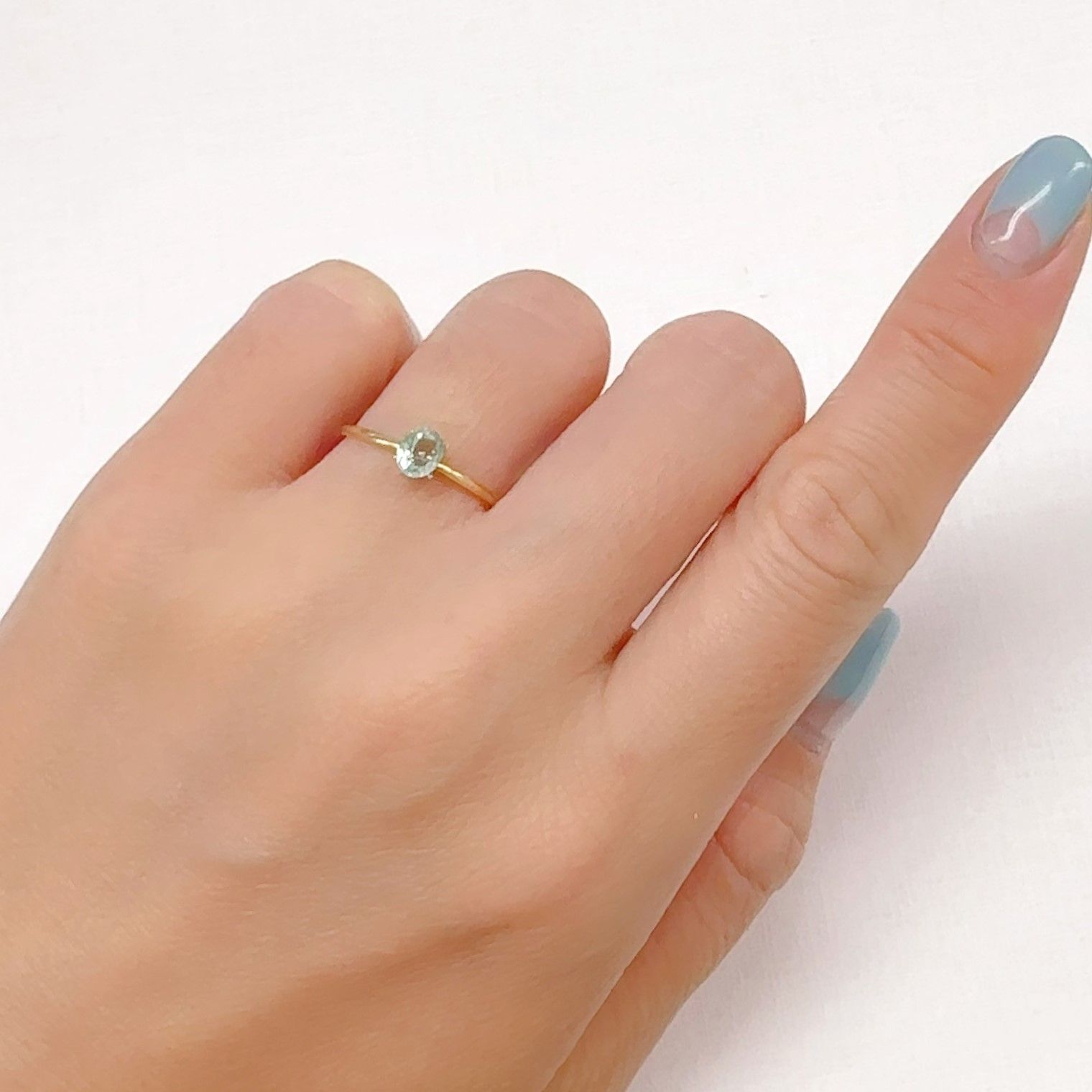 ミントベリル ブラジル産 0.37ct[240728592]5x4mm前後