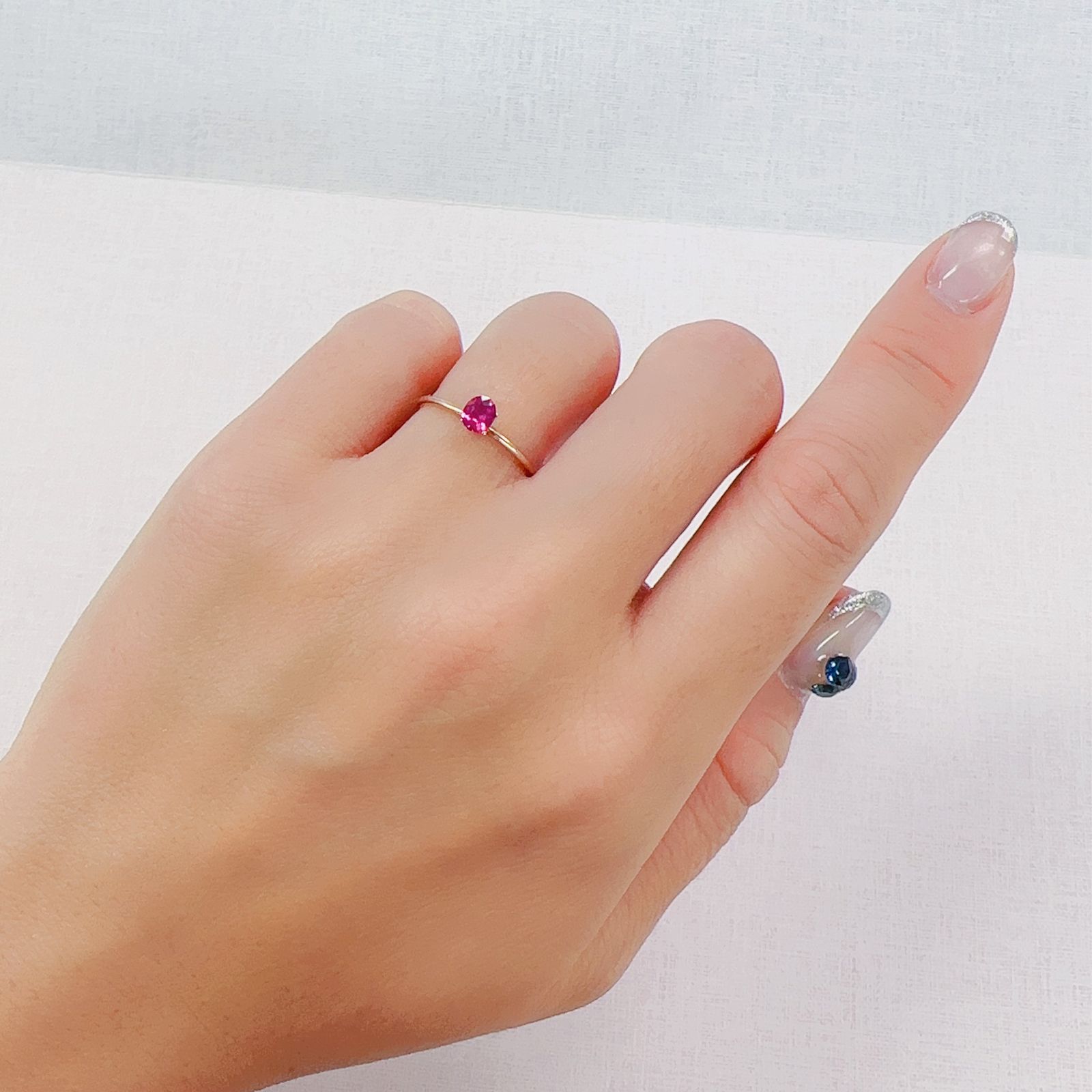 ルビー ビルマ/モザンビーク産 0.22ct[230622351]4.3x3.6mm前後
