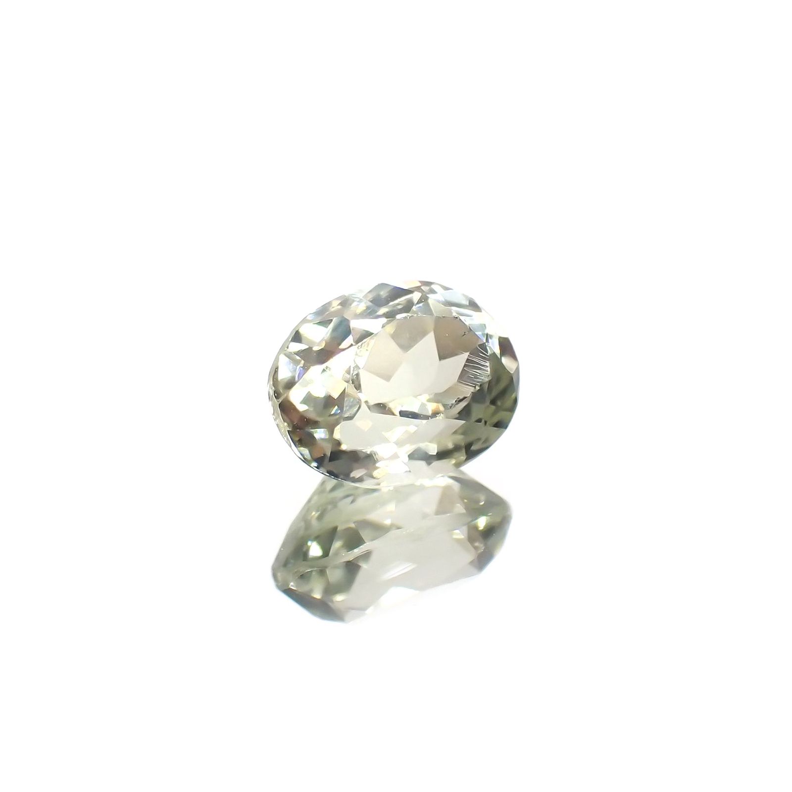 シリマナイト(宝石名シリマナイト)インド産 識別済 1.84ct / 8.1x6.2mm前後 [221018462]