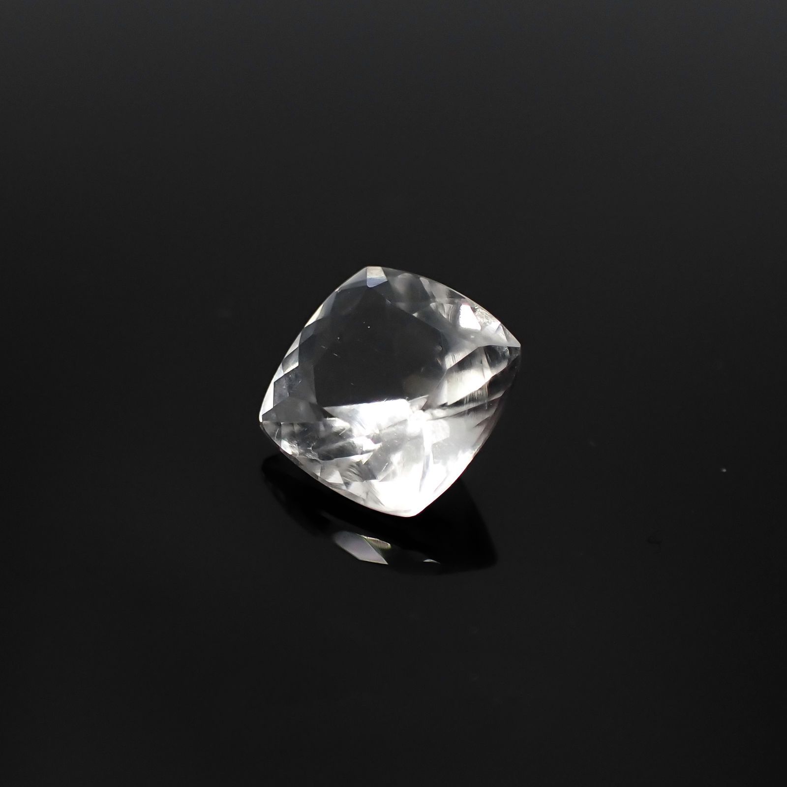 ハイアライトオパール(宝石名オパール)メキシコ産 1.622ct ソ付(彩珠)[230823187]8.1x8mm前後