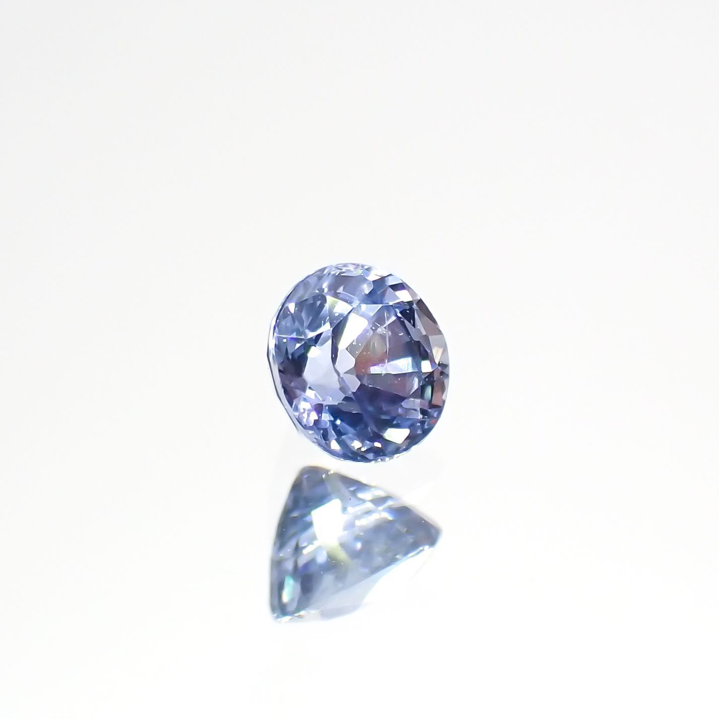 アイスブルーサファイア(宝石名サファイア)スリランカ/マダガスカル産 0.34ct 識別済[220515967]3.9x3.8mm前後
