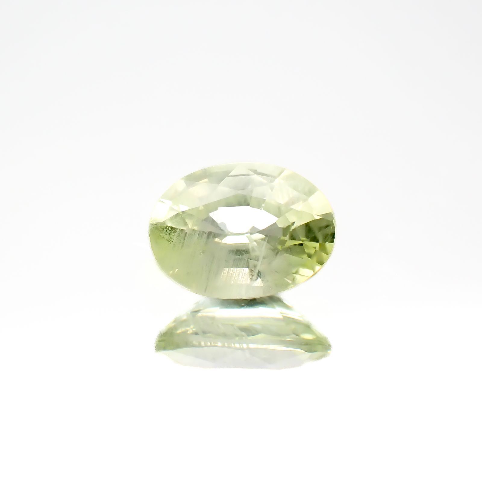 クリソベリル(宝石名クリソベリル)マダガスカル産 1.00ct 識別済[220817453]7.1x5.2mm前後