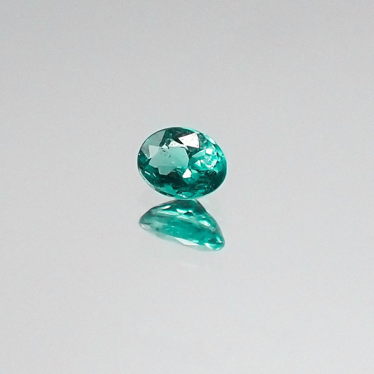 パライバトルマリン(宝石名トルマリン/別名パライバ・トルマリン) ブラジル産 0.109ct ソ付(宝貴協)[20052690]3.4×2.6mm前後