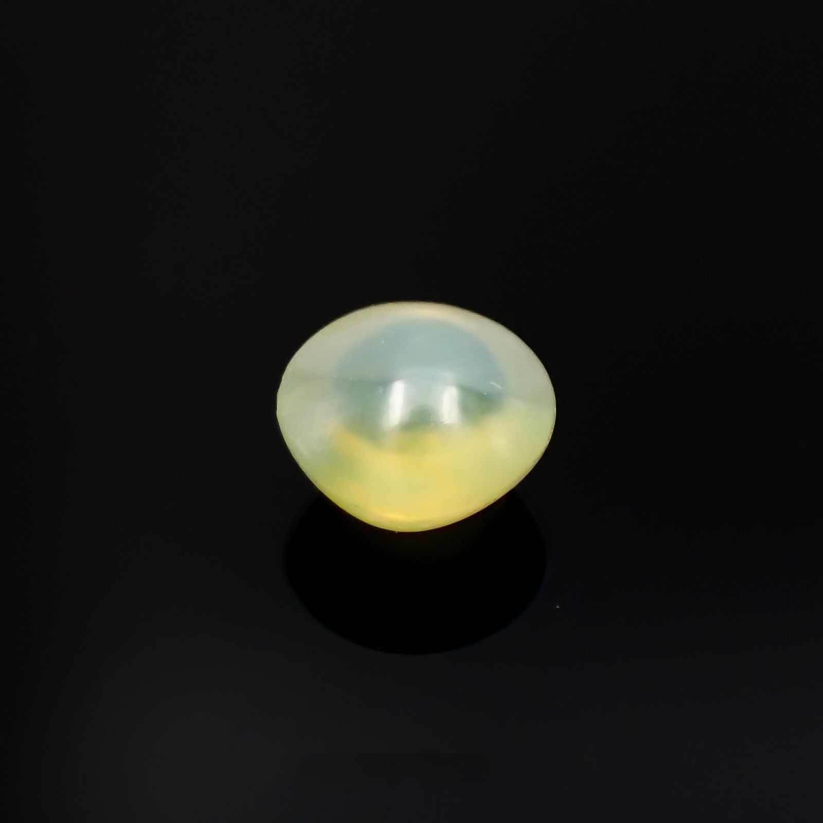 クリソベリルキャッツアイ スリランカ産 0.31ct[221018250]3.8x3.8mm前後