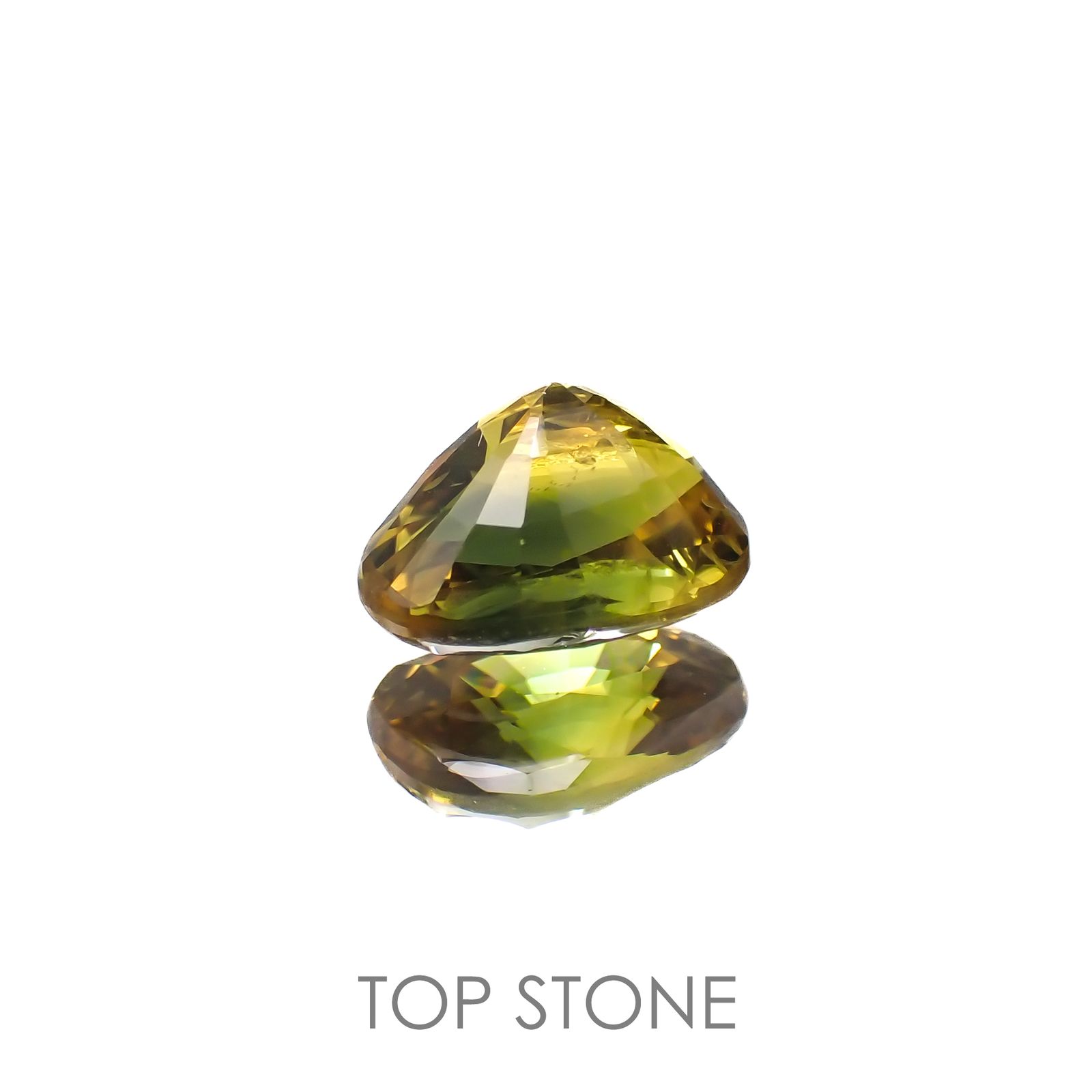 パーティカラーサファイア(宝石名パーティカラード・サファイア)タイ産 3.06ct 識別済[220717134]9.3x6.6mm前後