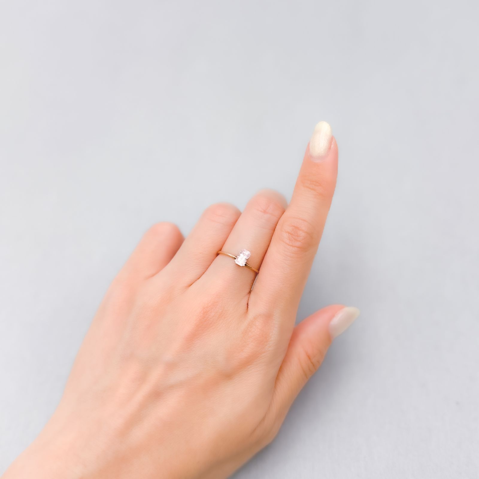 ピンクグロッシュラーガーネット(宝石名ピンク・グロッシュラー・ガーネット)ミャンマー産 0.618ct ソ付(日独)[250430291]6.2x3.9mm前後
