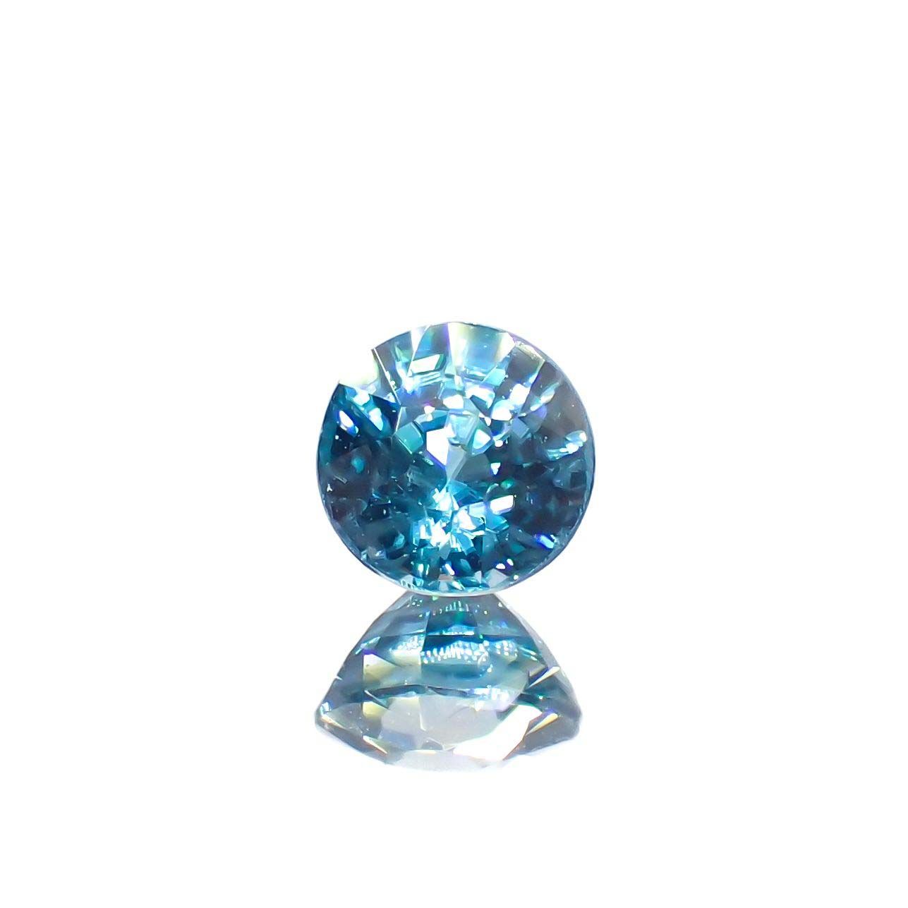ブルージルコン(宝石名ジルコン)カンボジア産 0.69ct 識別済[220817506]4.7x4.7mm前後