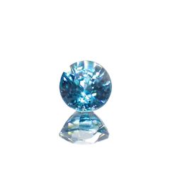 ブルージルコン(宝石名ジルコン)カンボジア産 0.69ct 識別済[220817506]4.7x4.7mm前後
