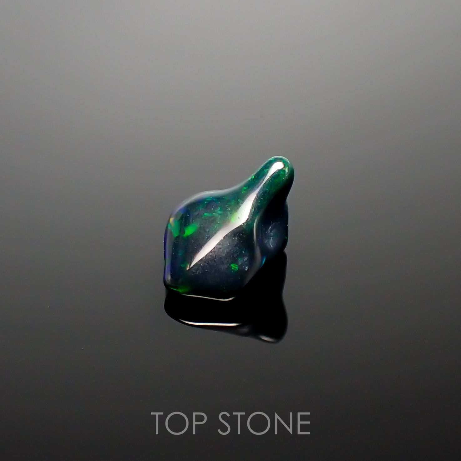 ◇バロック型◇ブラックオパール エチオピア産 ルース 0.98ct[210913240]9.4×5.8mm前後