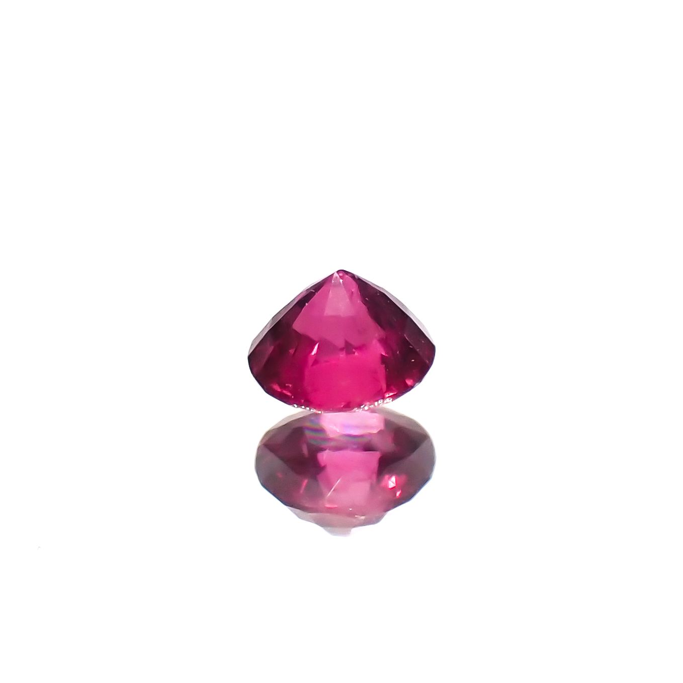 ルビー 非加熱 マダガスカル産 0.21ct[240326670]3.3x3.3mm前後
