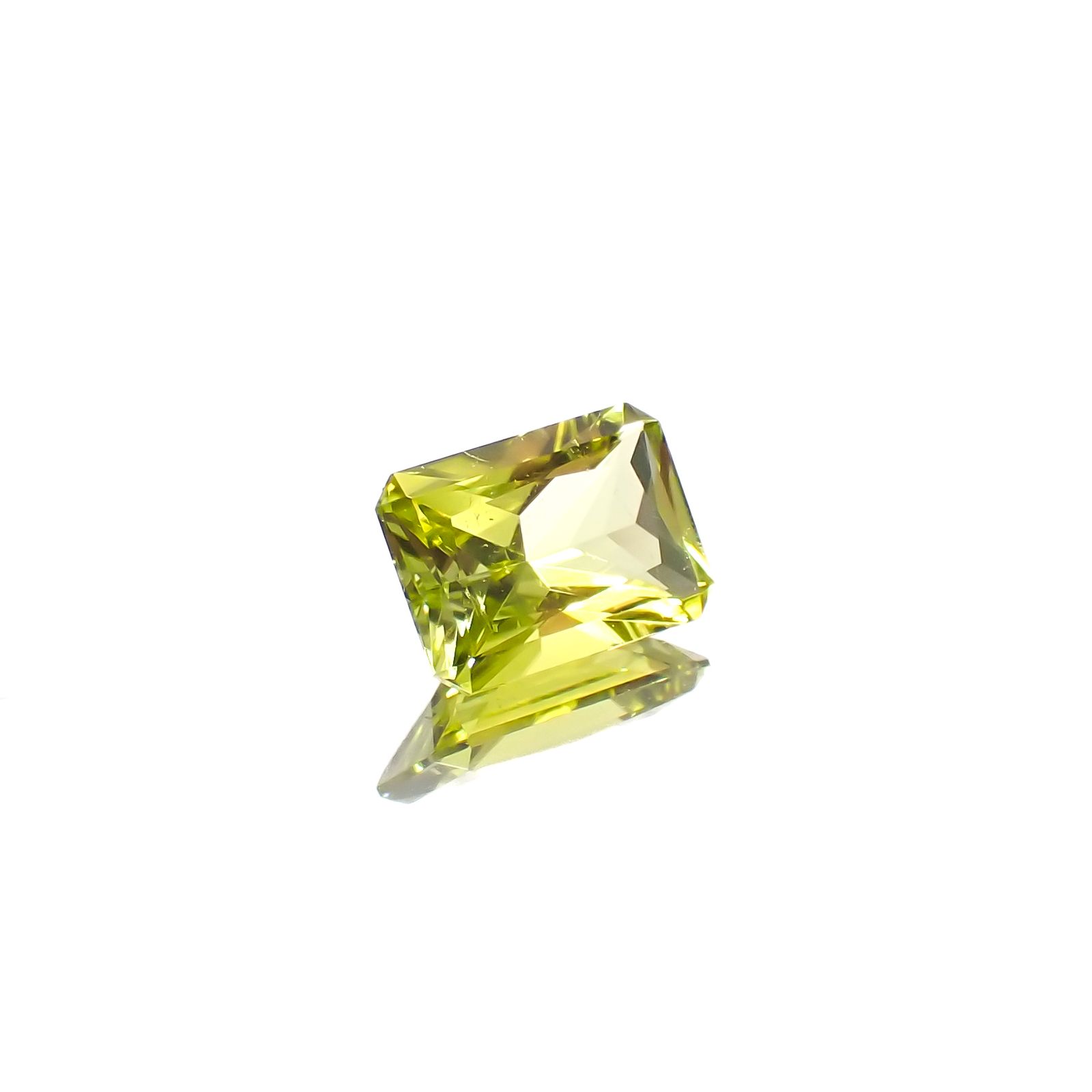 カナリートルマリン ザンビア・カナリー鉱山産 0.85ct[240527564]7x5mm前後