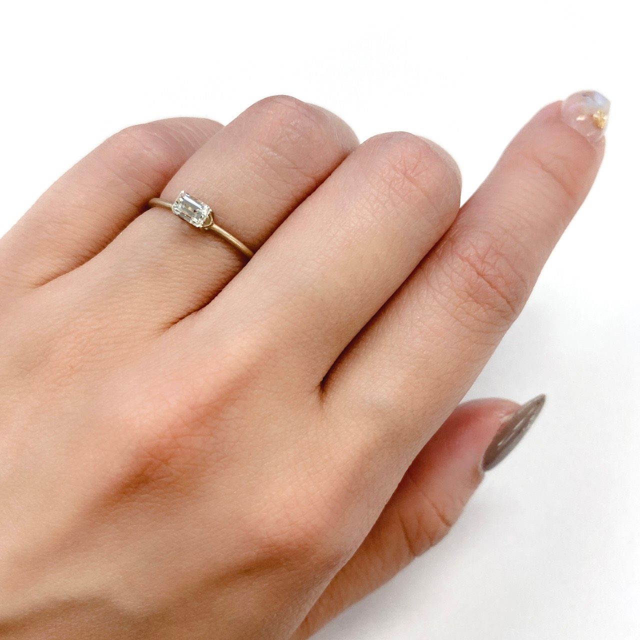 リューコガーネット ビルマ産 ルース 0.35ct[210510770]4.2×3.1mm前後