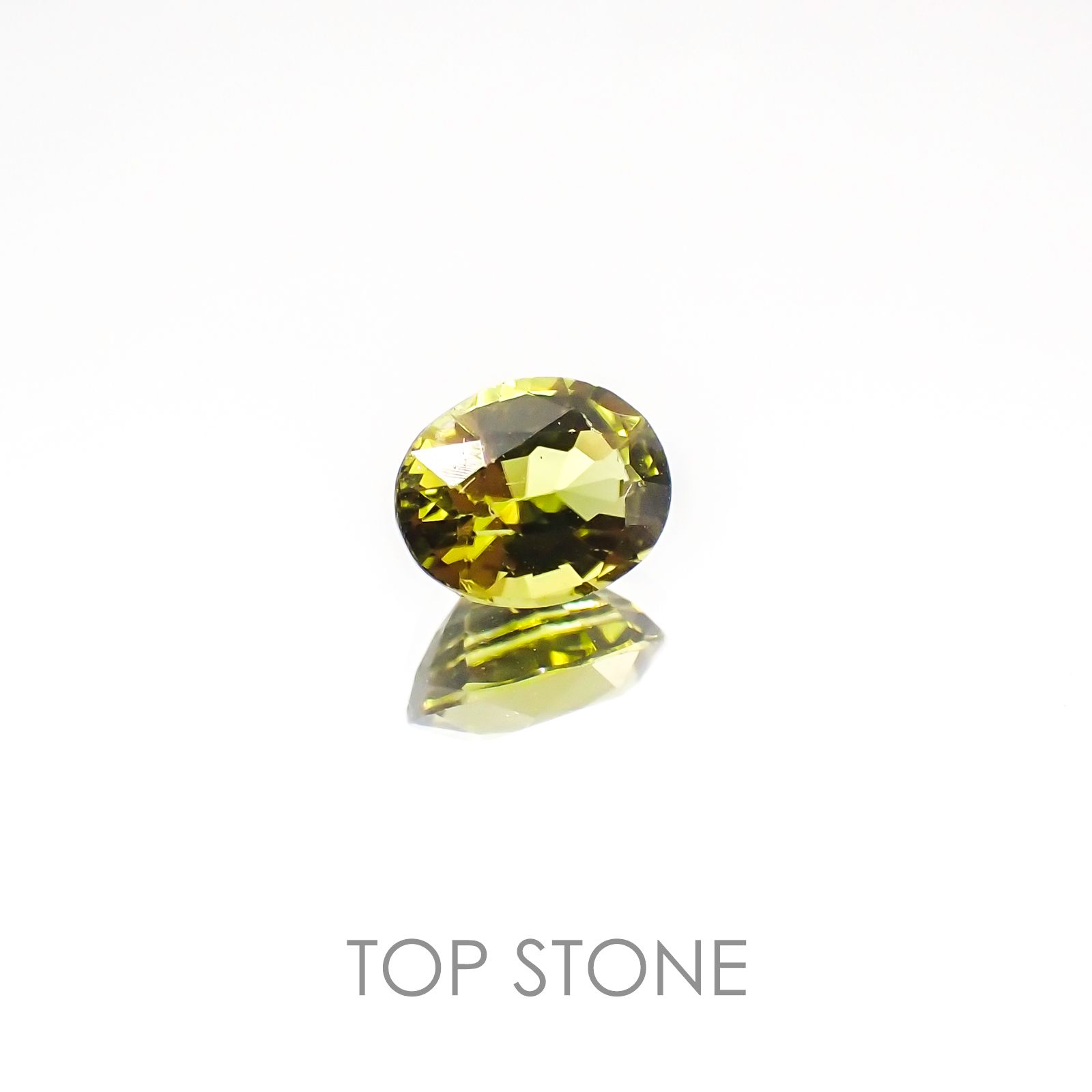 ダイオプサイド(宝石名ダイオプサイド) ロシア産 0.55ct 識別済[20106913]5.5×4.3mm前後