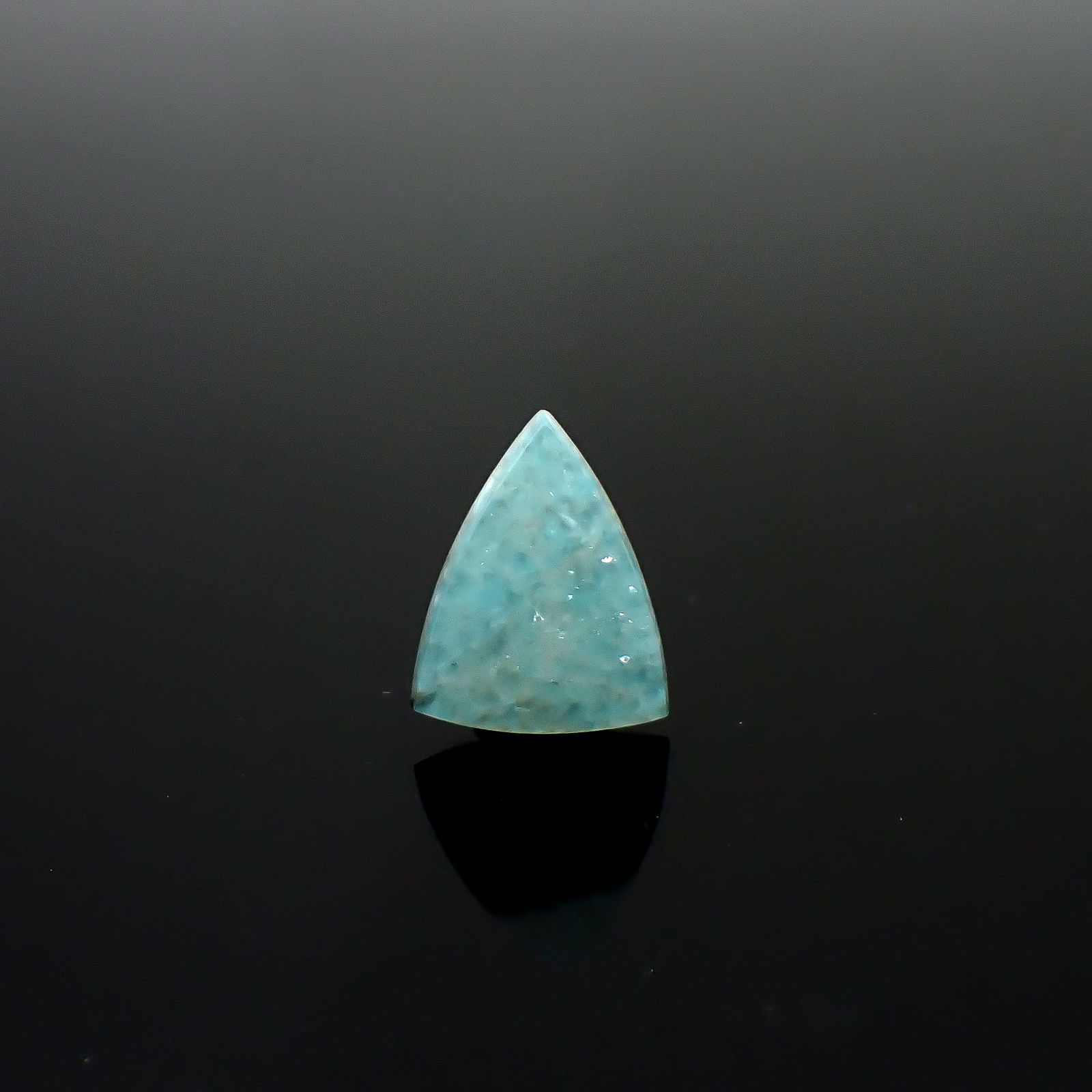 パライバクォーツ ブラジル産 5.11ct / 14.9x11.8mm前後 [260632504]